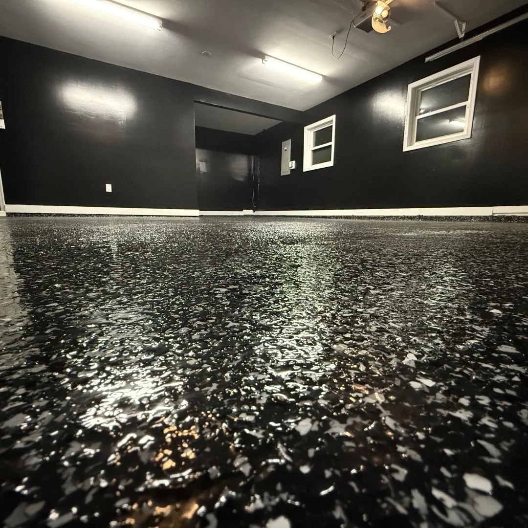 Garage Flake Coating Wide Shot by Solid Finish Coatings