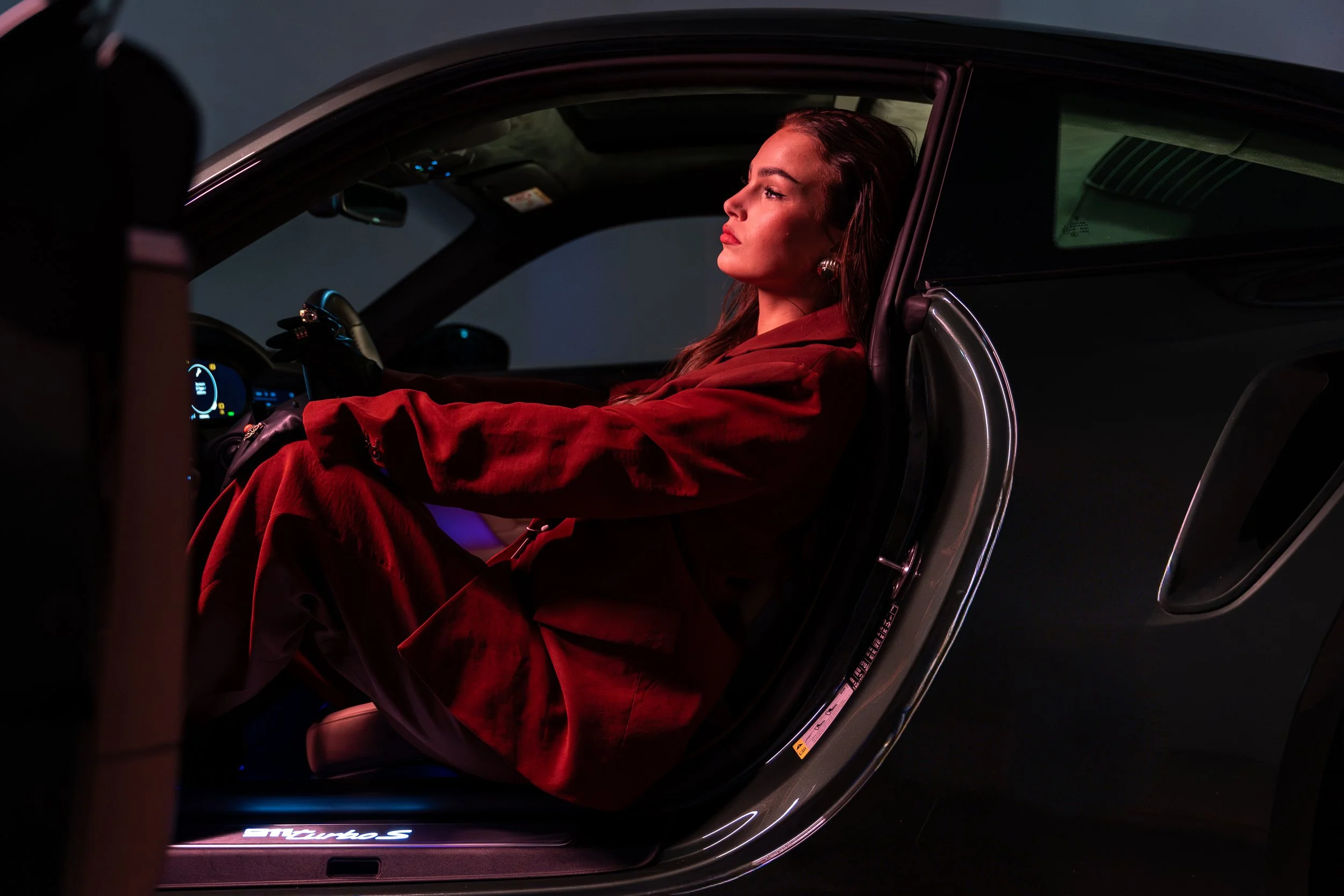 Luxury Automotive Photography – Porsche 911 Carrera S Editorial mit Fokus auf High-End Aesthetics von Maxime Lindenbaum