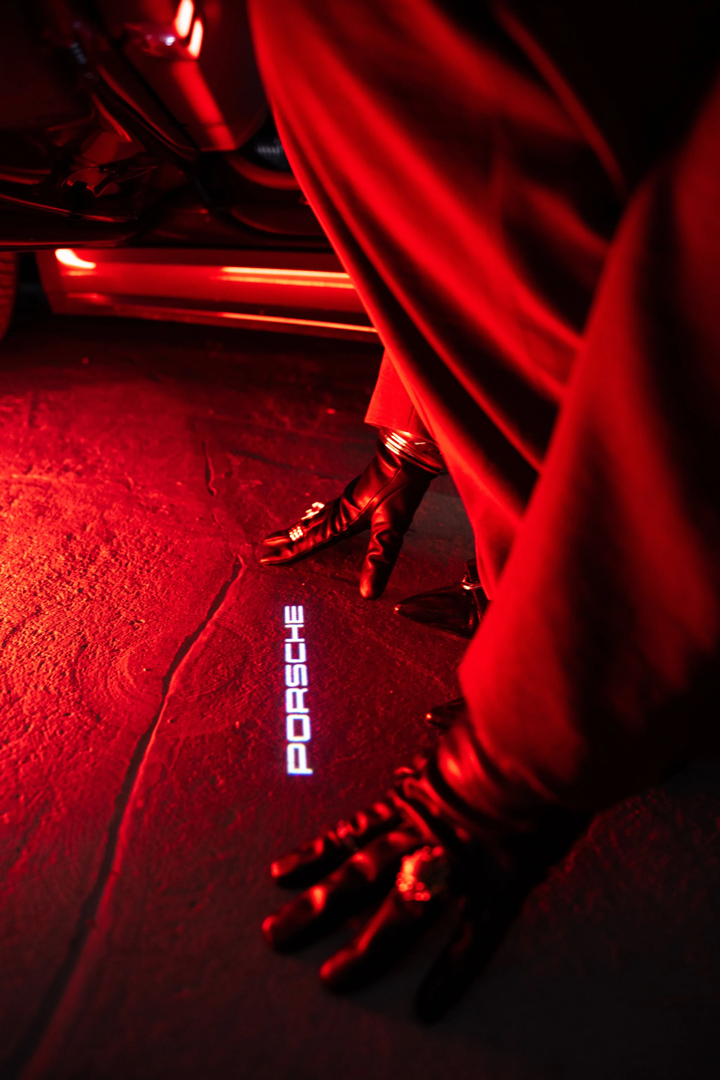 Porsche Automotive Photography – Porsche 911 Carrera S Editorial mit Fokus auf High-End Aesthetics von Maxime Lindenbaum