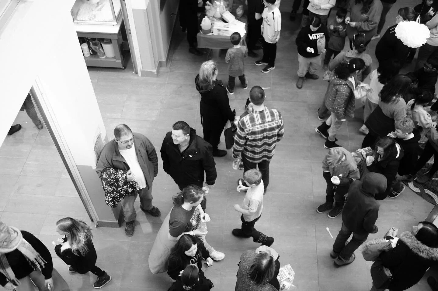 Mardi Gras Feb 22nd 2025
ISO 800 f1.4 1/250s

#blackandwhite #blackandwhitephotography #streetphotography #blackandwhitestreetphotography #blackandwhitephoto #blackandwhitechallenge #fujixseries #fujifilm_xseries #fujifilm #fujiframez #fujifeed #fuji