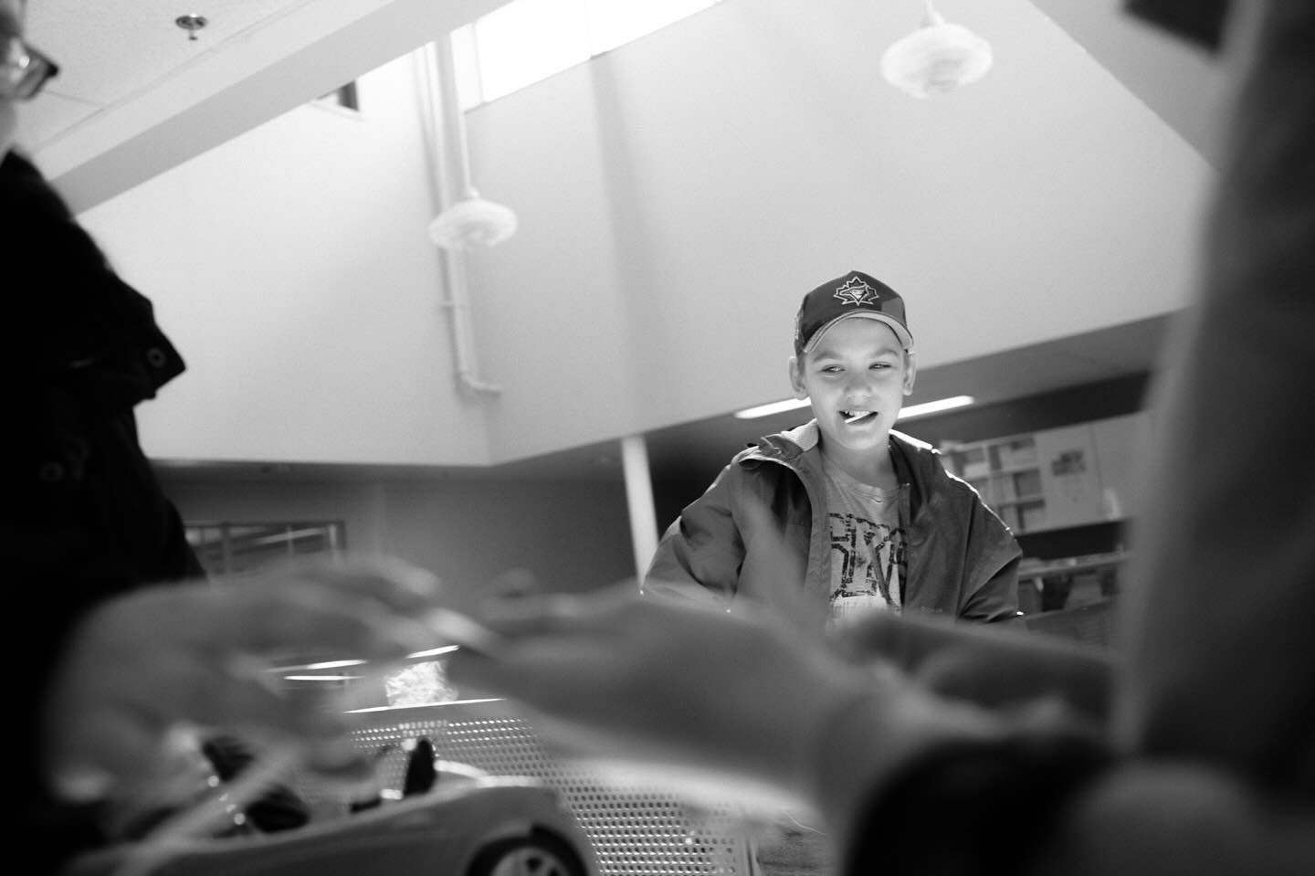 Games Feb 22nd 2025
ISO 400 f2.5 1/250

.
.
.
.
.

#blackandwhite #blackandwhitephotography #streetphotography #blackandwhitestreetphotography #blackandwhitephoto #blackandwhitechallenge #fujixseries #fujifilm_xseries #fujifilm #fujiframez #fujifeed 