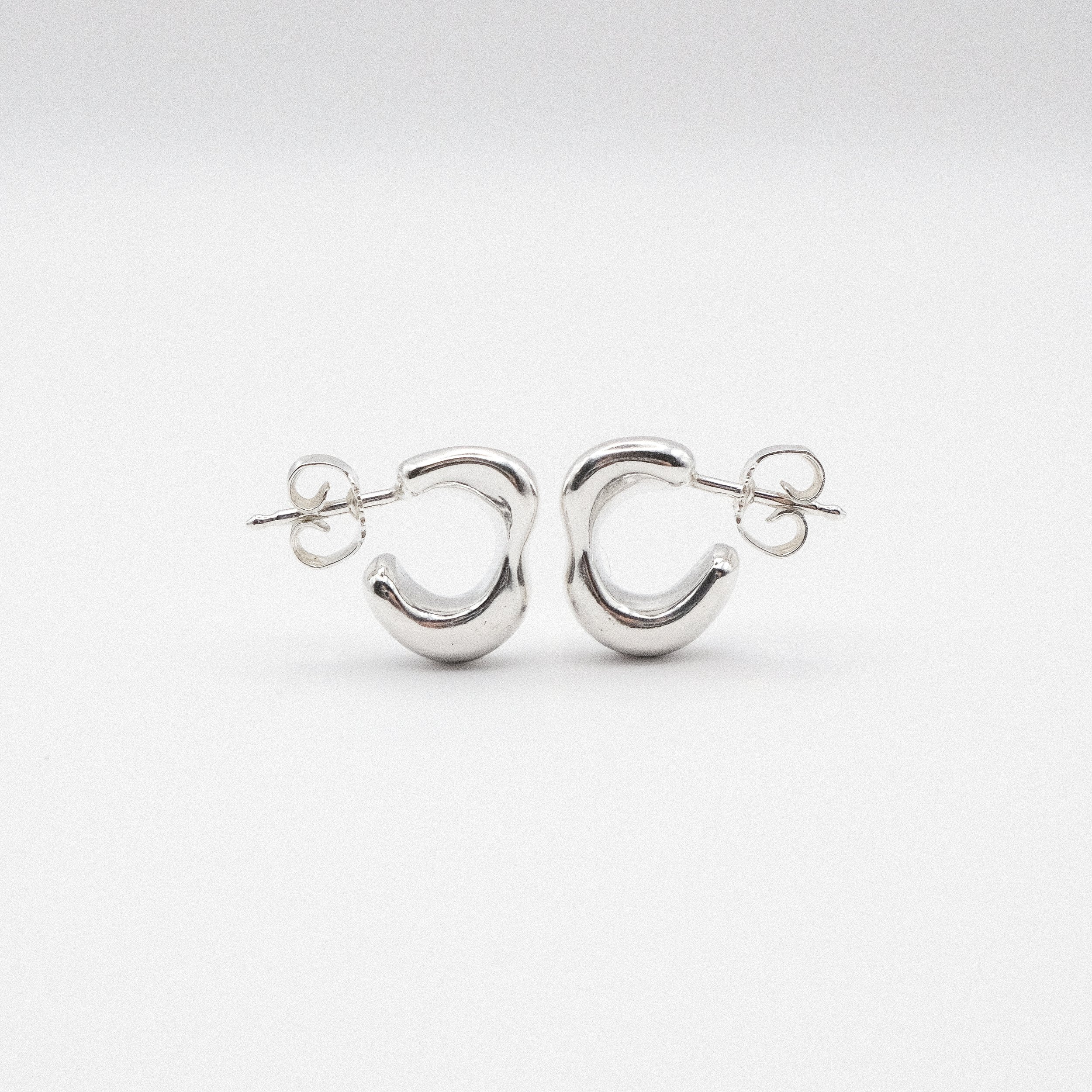 Onda Huggies Earring