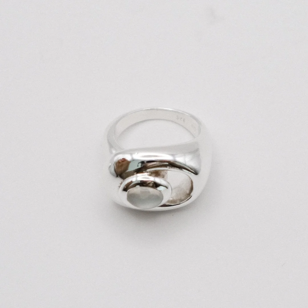Cinto w Moon Stone Ring