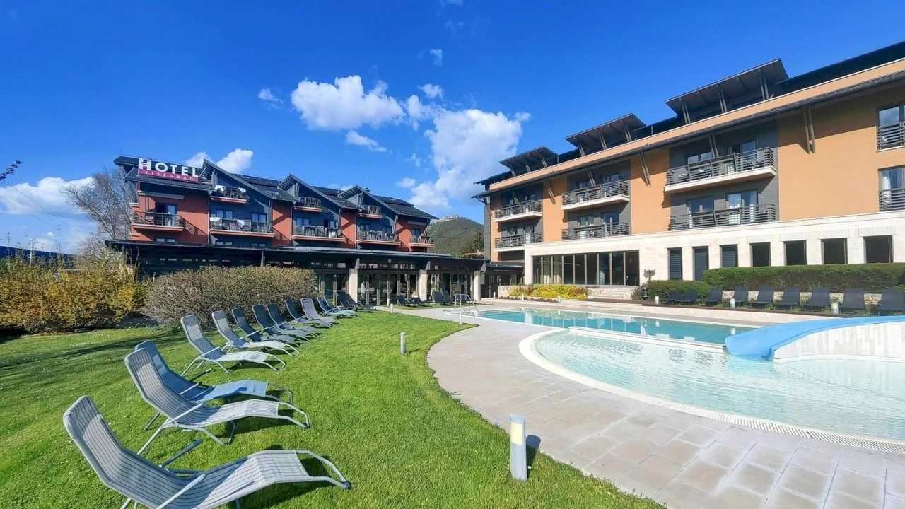 hotel-visegrad-0NGYwbRH7mCKv1 Large.jpeg