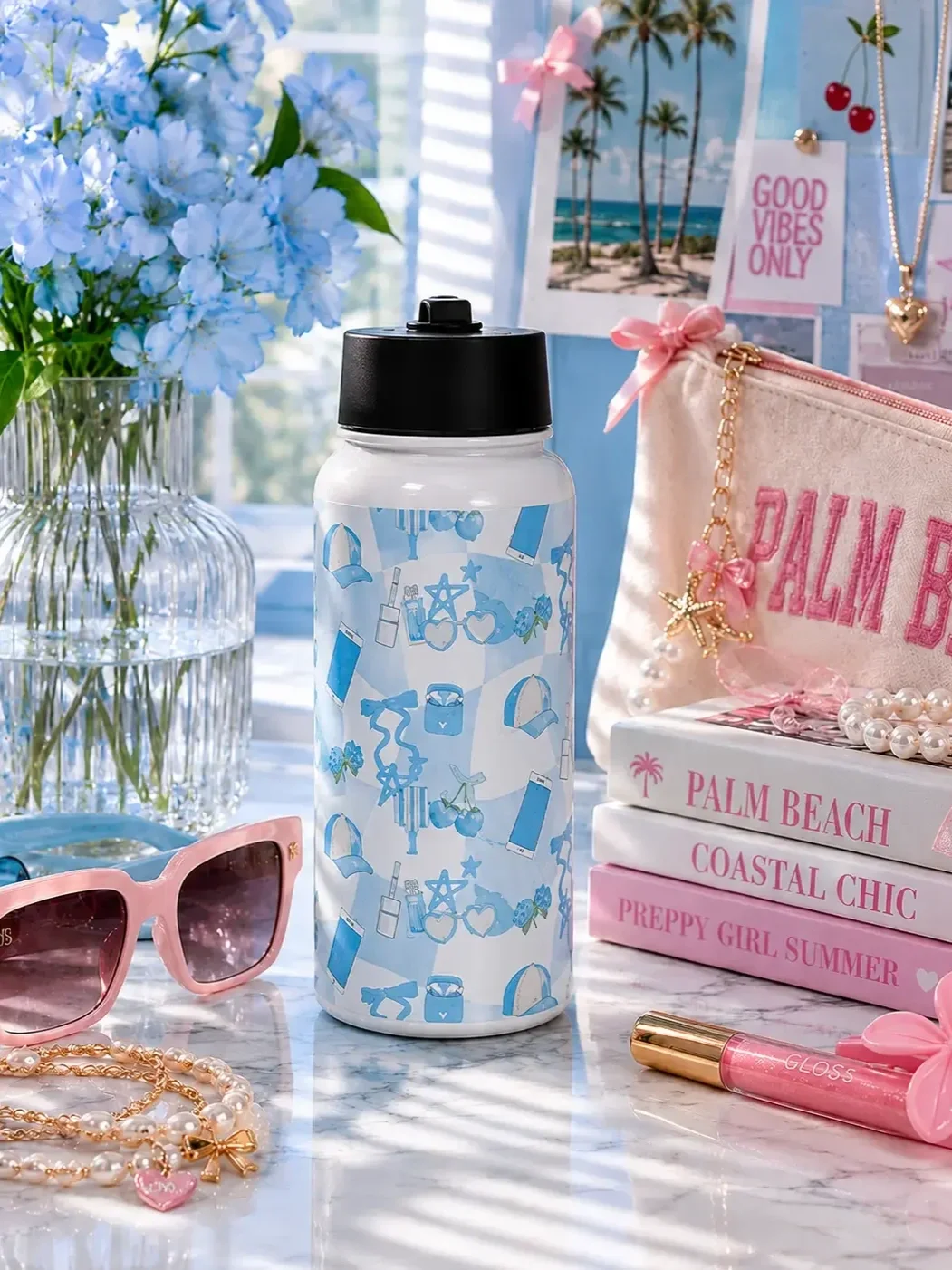 preppy-palm-beach-blue-coquette-insulated-water-bottle.webp