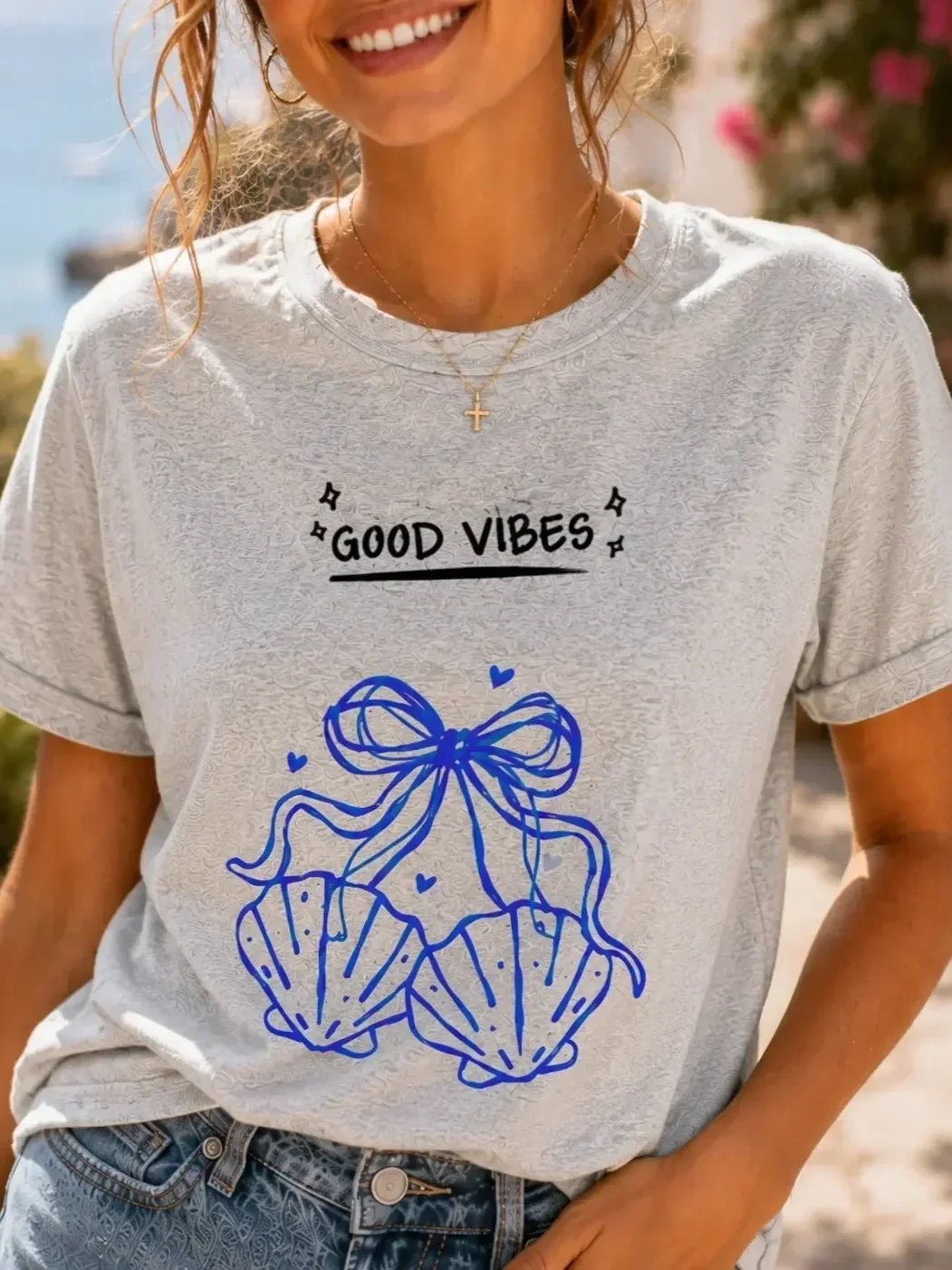 good-vibes-seashell-bow-grey-tee-close-up.webp