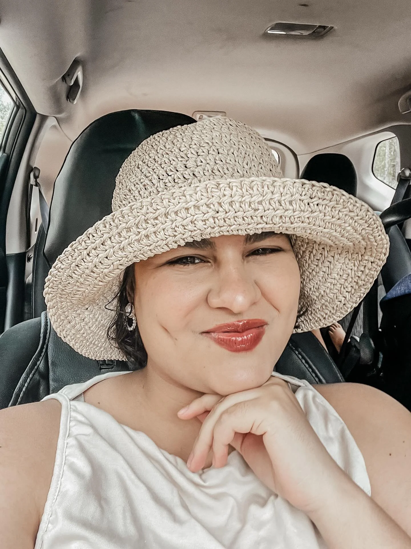 In her BOB era. No complaints from me and my short girl hair moment 🤳 💁🏻&zwj;♀️