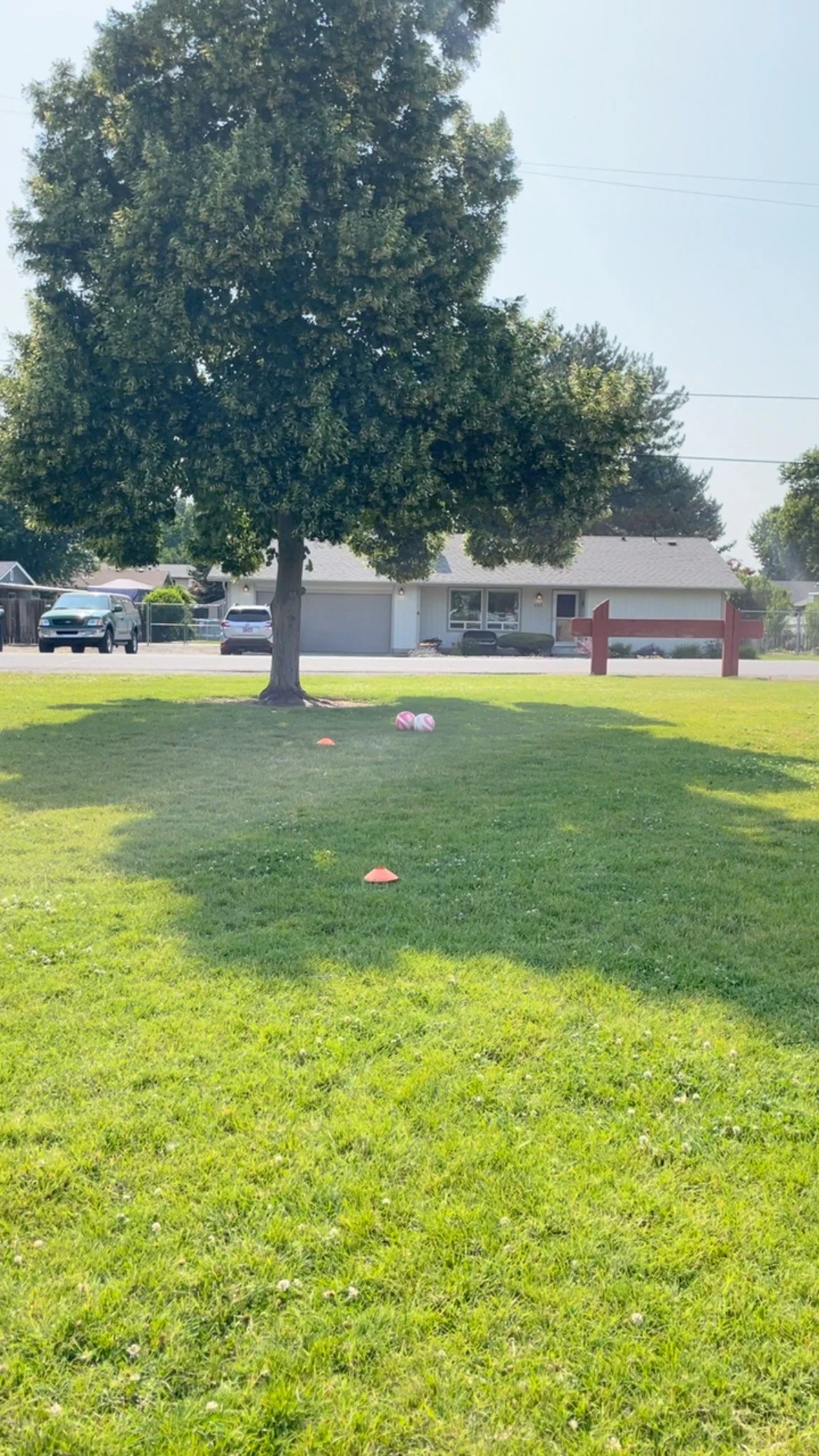 If you train with me- we’re working on explosiveness, speed and footwork!! She’s gotten used to all of the quirky things I make her do— plus, it helps a ton with athleticism and injury prevention. Stay jumpy 💥⚽️