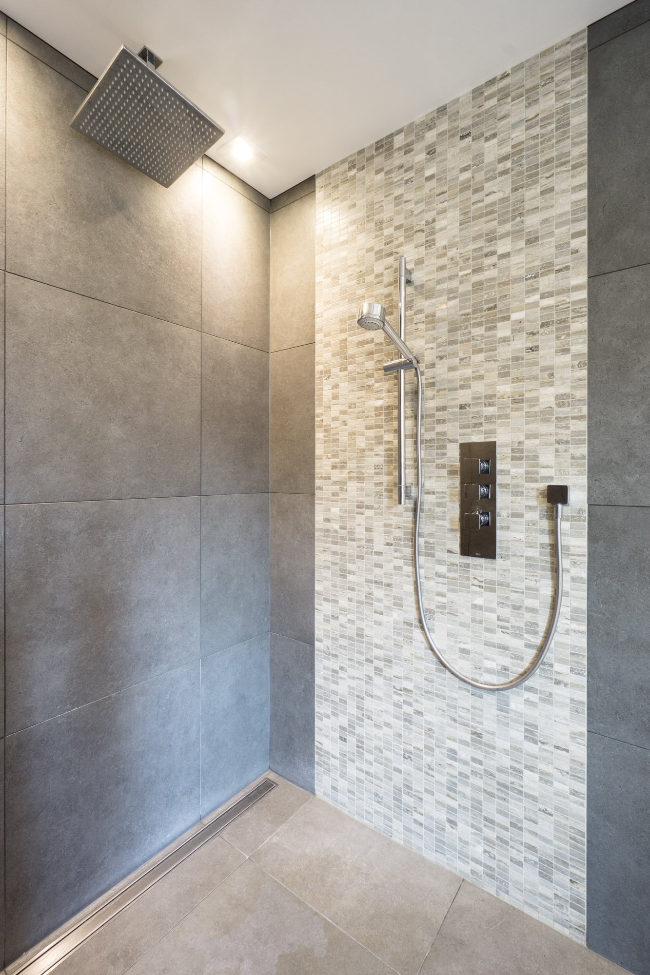 Mosaic tile backsplash