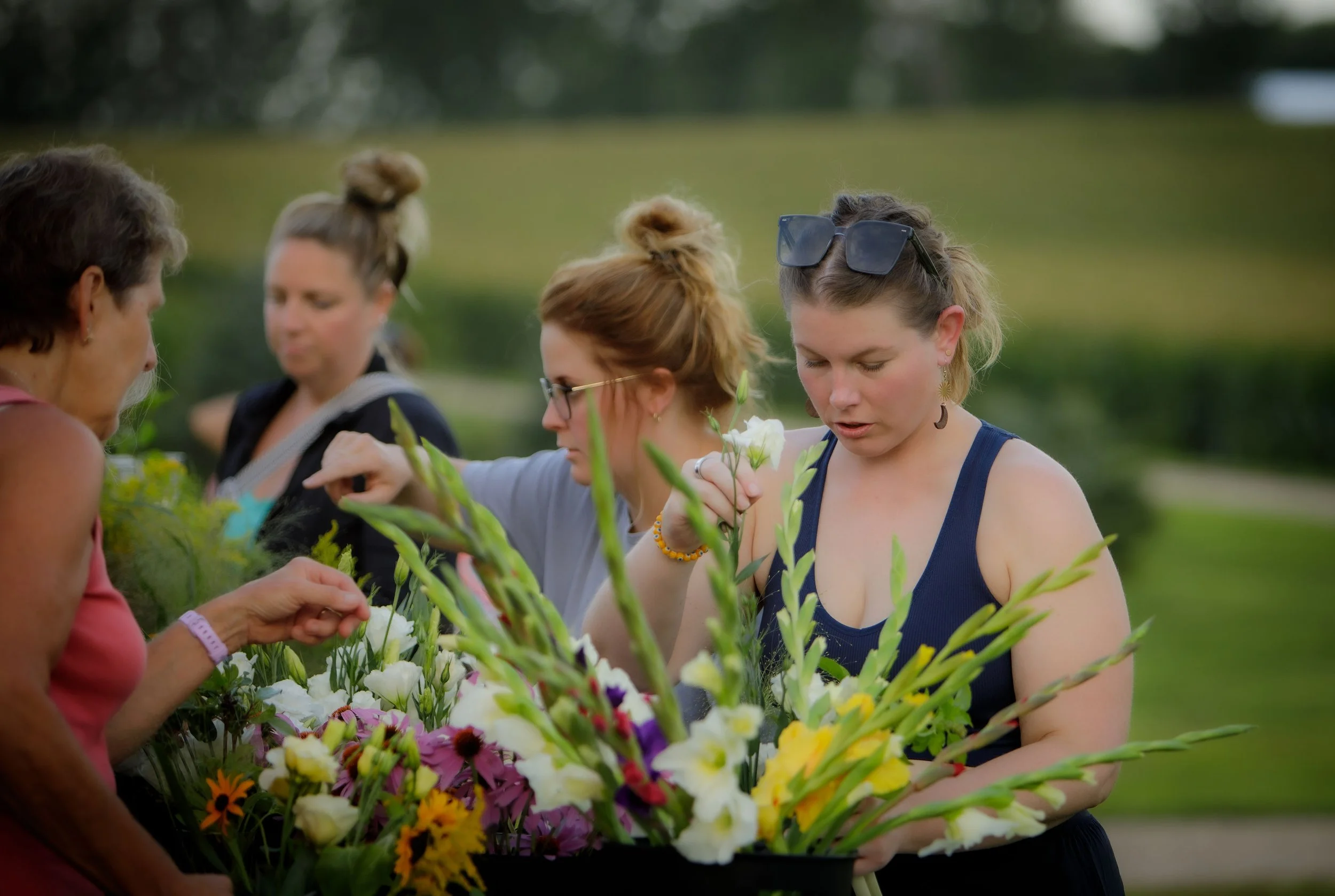 How to Set Up a Bouquet Bar
