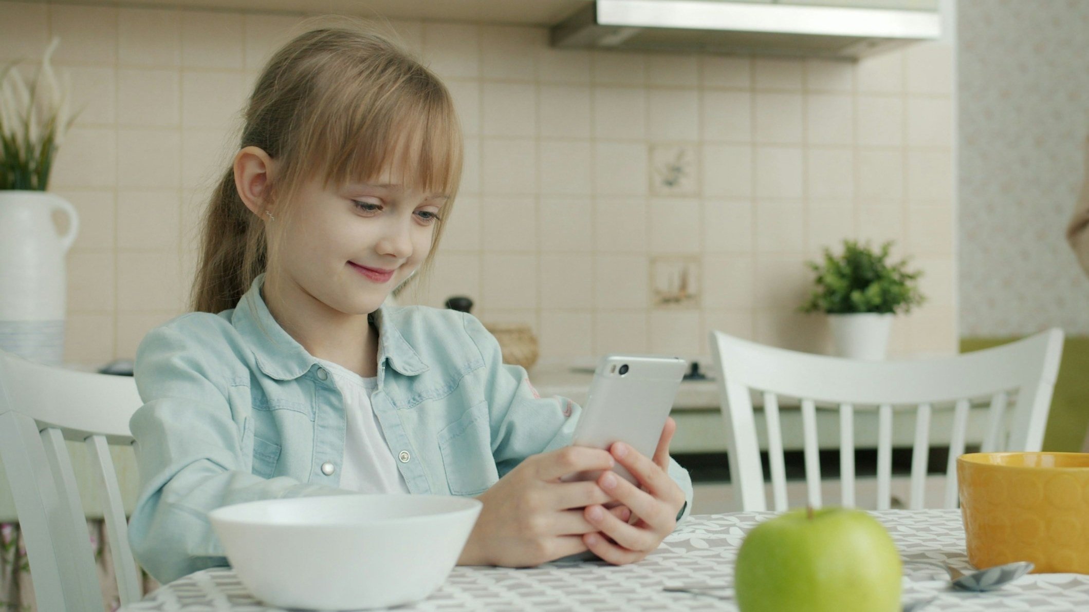 Screen Time &amp; Kids: When Healthy Habits Turn Into Hidden Struggles