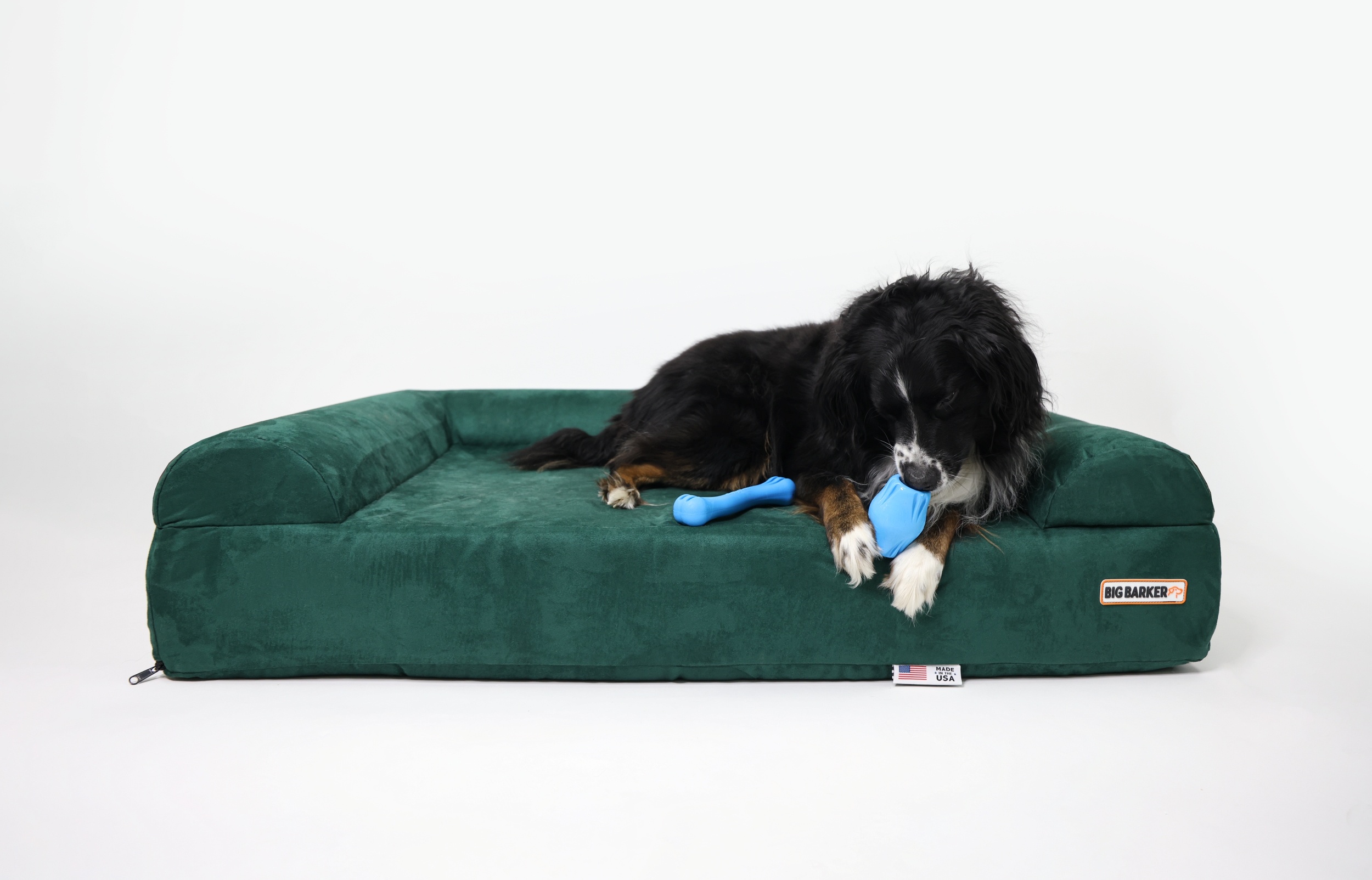 Bobble and Bone_Lrg Pine Green Sofa Bed_2.png