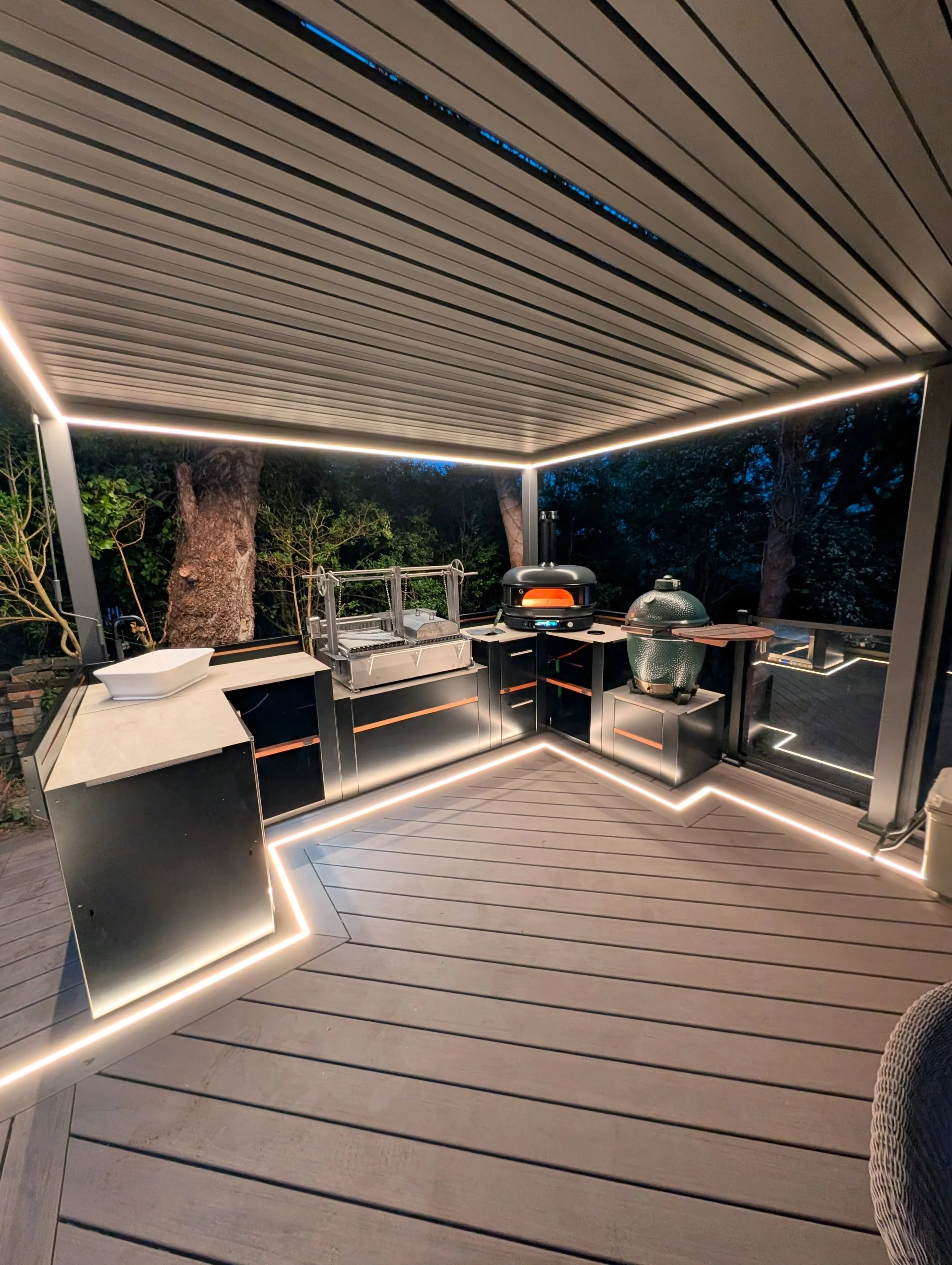 We&rsquo;re thrilled to announce our partnership with @cliptt.outdoor kitchens.

@cliptt.outdoor kitchens are renowned for their exceptional engineering, premium craftsmanship, and contemporary design - delivering both outstanding style and long-last