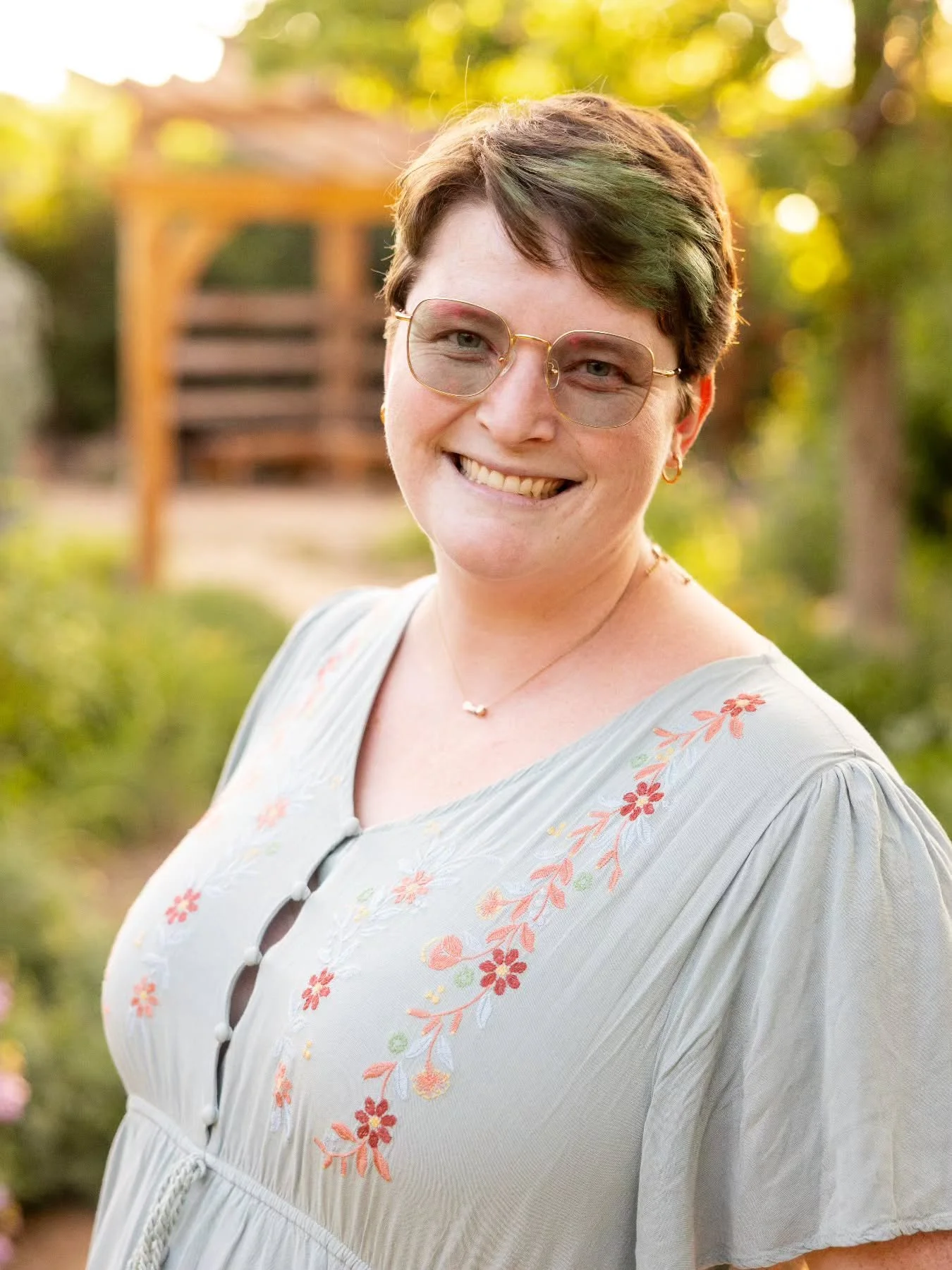 Hello! I&rsquo;m Dayla Haderlie, florist and owner of Rosemary Meadows Flower Farm. With a degree in Horticulture and a lifelong love for all things floral, I officially began flower farming in 2024 after some big shifts in my life plans. With the en