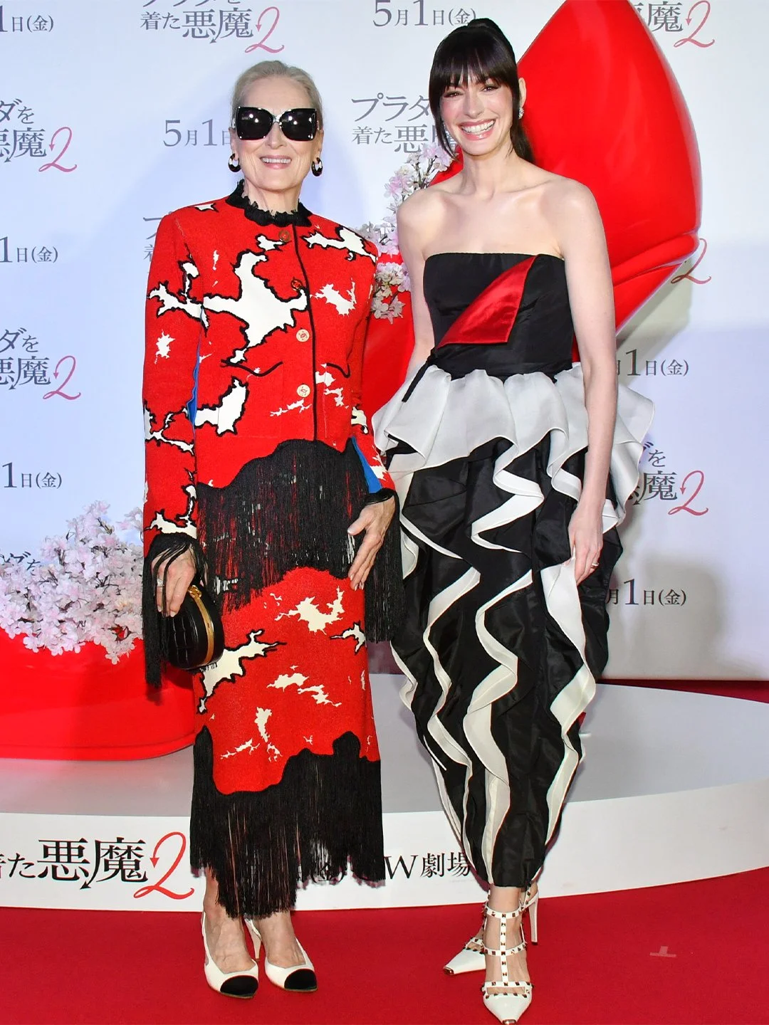 Meryl Streep and Anne Hathaway TDVP2.jpg