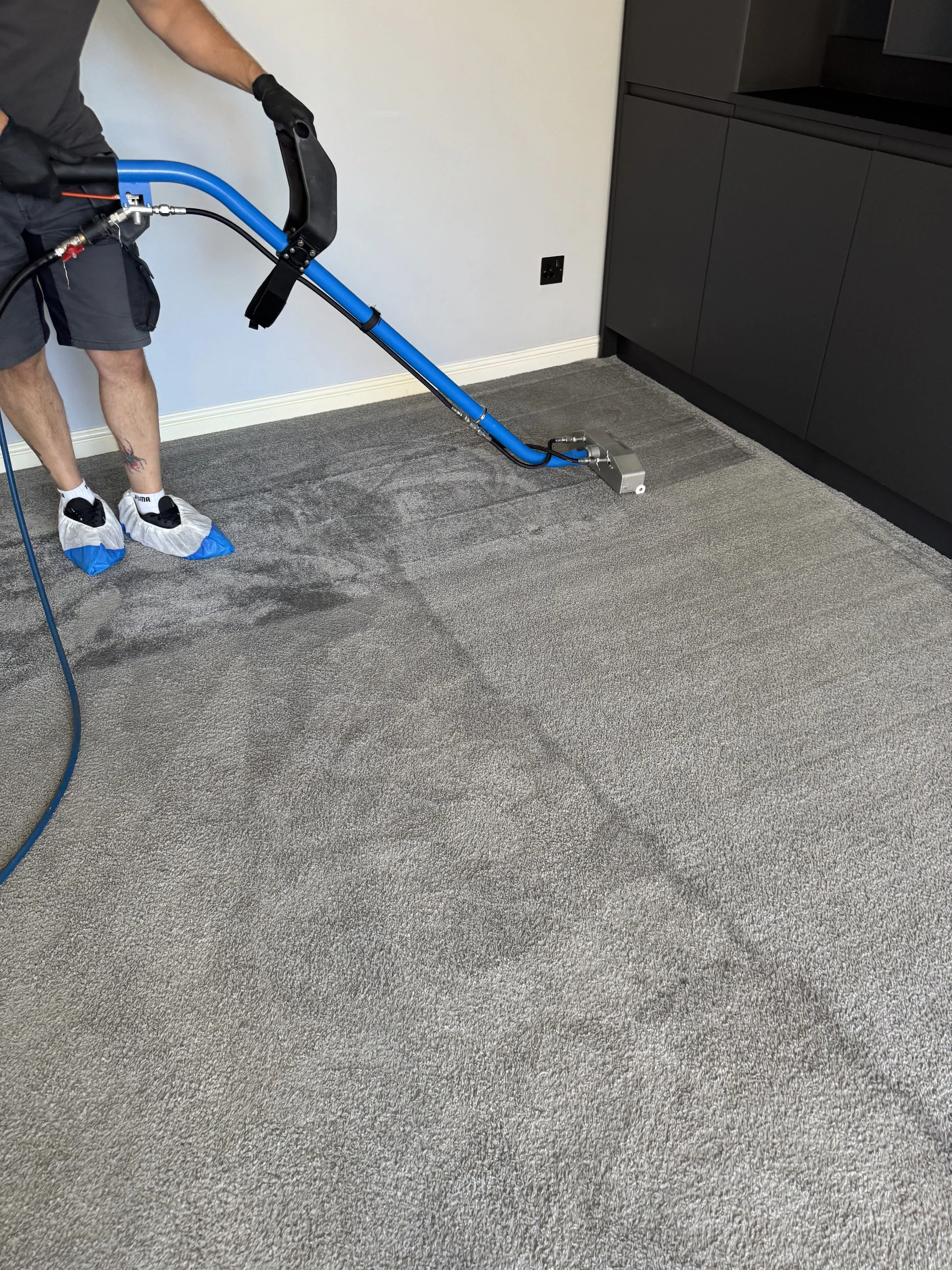 carpet-cleaning-in-progress-preston.jpg