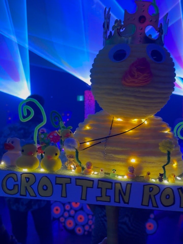 WHAT A NIGHT! 👽🔊

Domension Into the Multiverse blew @stateraexperience wide open this weekend! 💥 

Every single one of you rolled in like beings from another timeline: rave fits, jerseys, full blown costumes, totems, trinkets, bubble guns, flow t