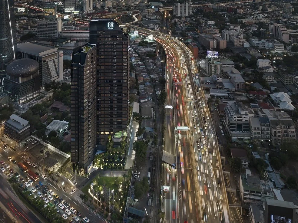 Aerial view of Coco Parc Dusit-branded luxury condominium on Rama 4 Road, Bangkok.
