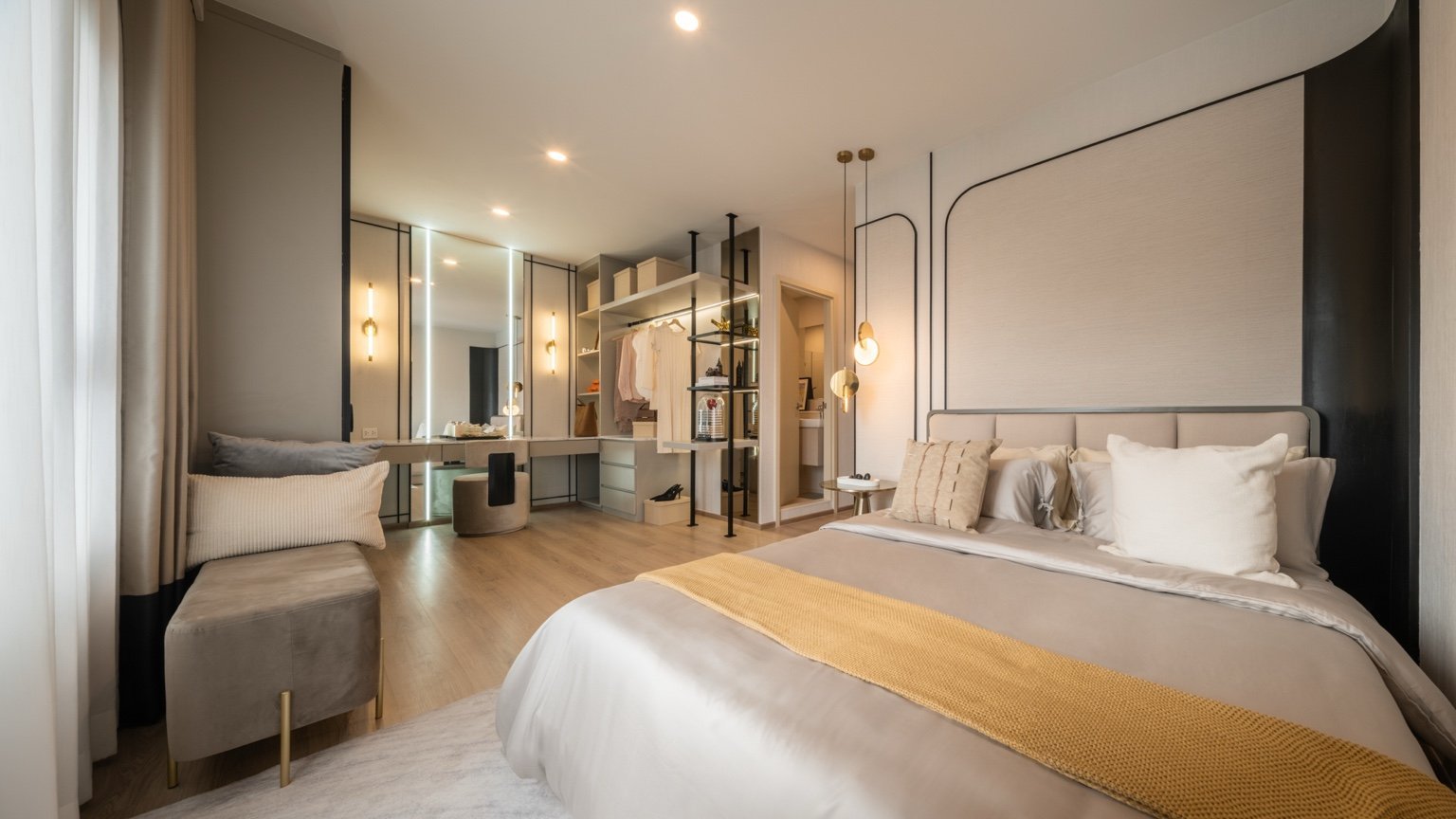 2 bedroom unit master bedroom at Life Rama 4 Asoke with modern design and dressing area.