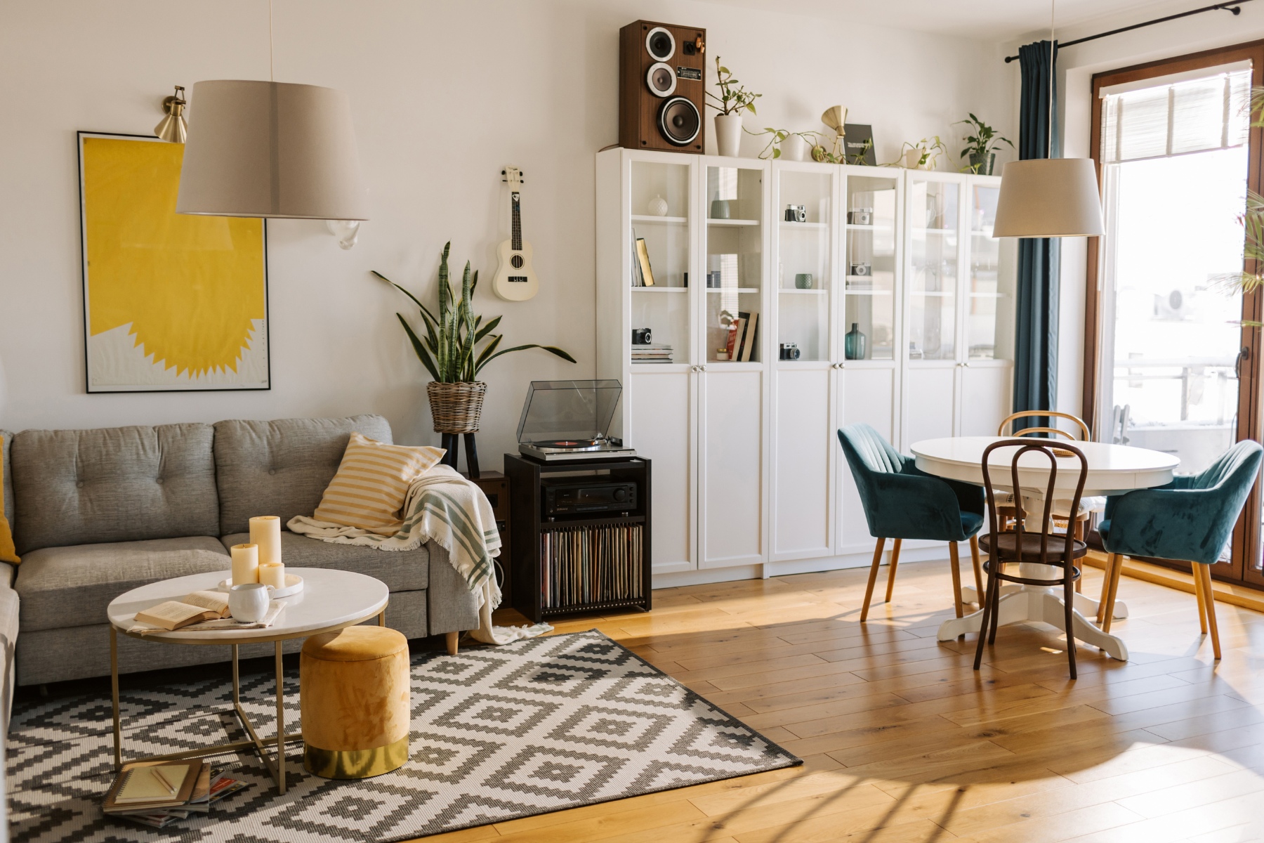 Organized and tidy  living room