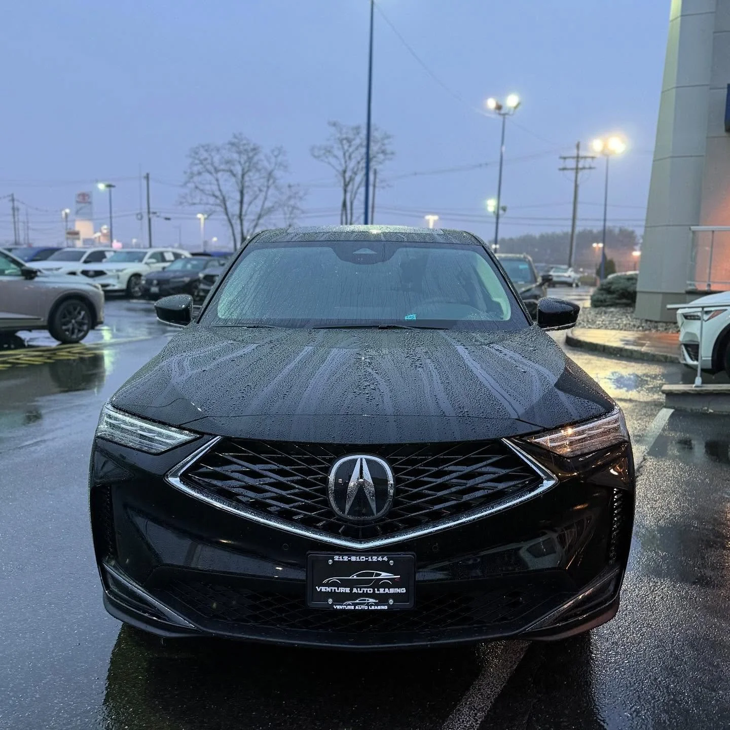 Introducing the stunning 2025 Acura MDX w/ Technology Package! 🔥🔥

Black exterior ⚫️ paired with the rich Espresso interior 🟤, this ride is sophistication and performance all in one.
From the sharp front grille to the sleek body lines, this SUV de