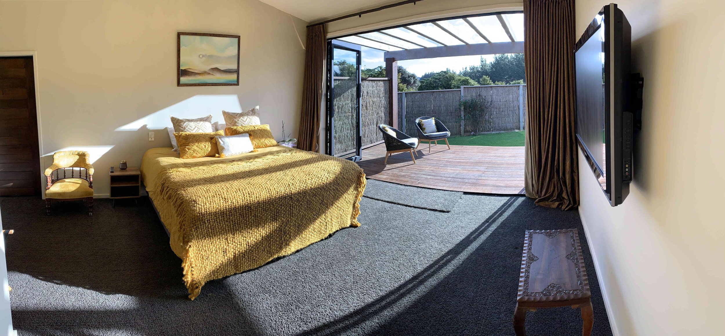 Bluewater Sanctuary_Kowhai_Suite 2.jpg
