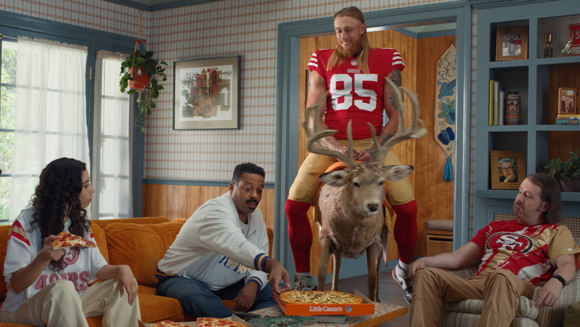 Little-Caesars-Deal-Deer.Y3eyG98_.png