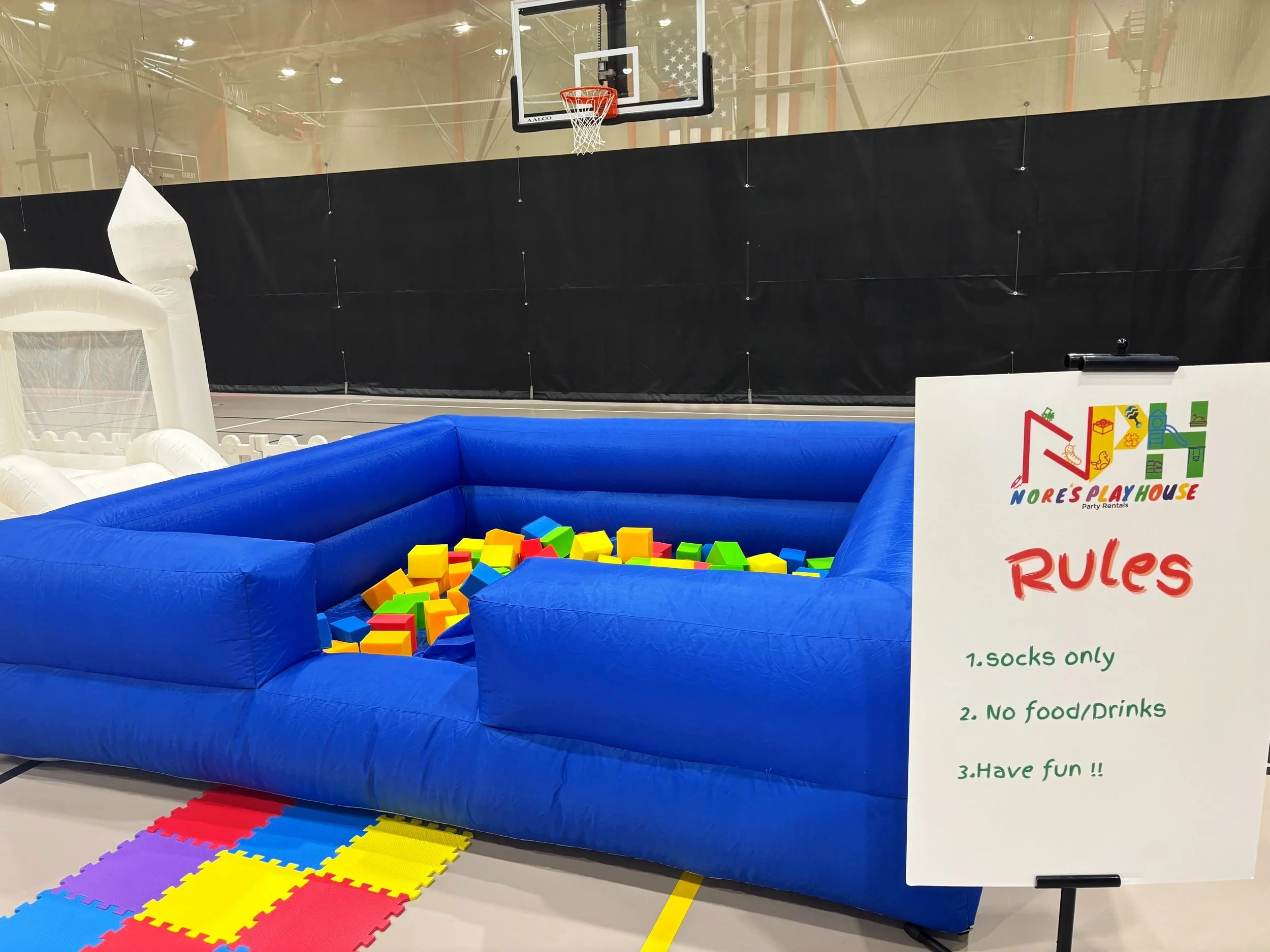 Foam cube pit