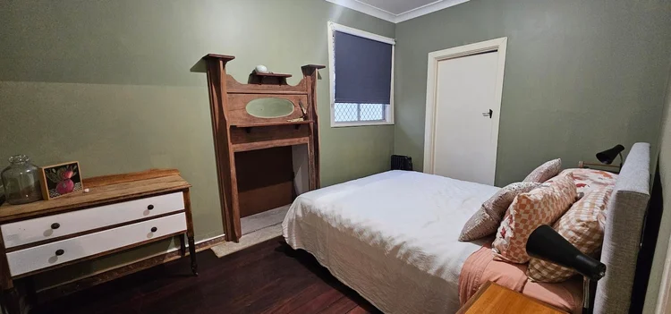 Bedroom with antique washstand, Mystic Muse Maker, Great Southern