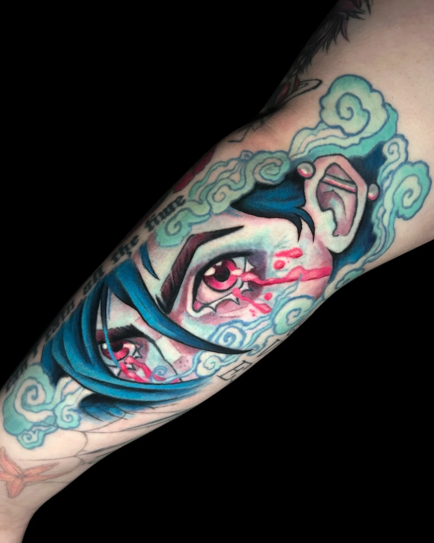 JINX 🩵💣✨

Scroll to see the process > > >

Jinx from Arcane - Mostly healed and some fresh! We started this 2 years ago and finished but recently cleaned up the hair and did minor touch ups 🩵 I was going to post this forever ago but reall