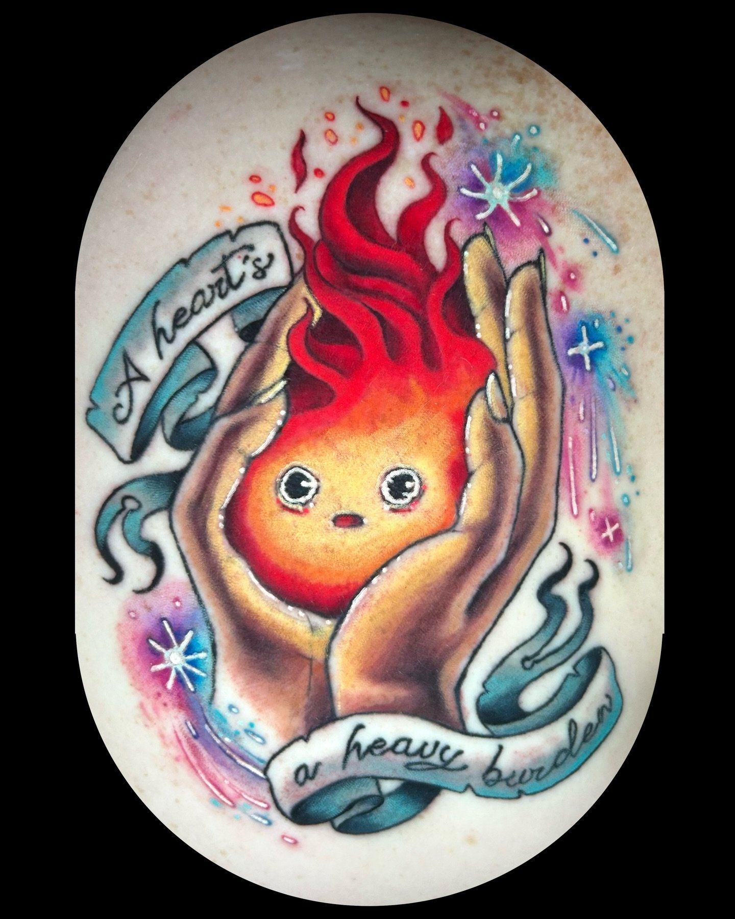 Calcifer 🔥

Half fresh and healed! Got to finish this little guy up recently for Ray! This was a fun time so thank you so much @chuuyazai.cosplay for sitting for him! 

#milwaukeetattooartist #ghiblitattoo #queertattooartist #animetattoo #wisconsint