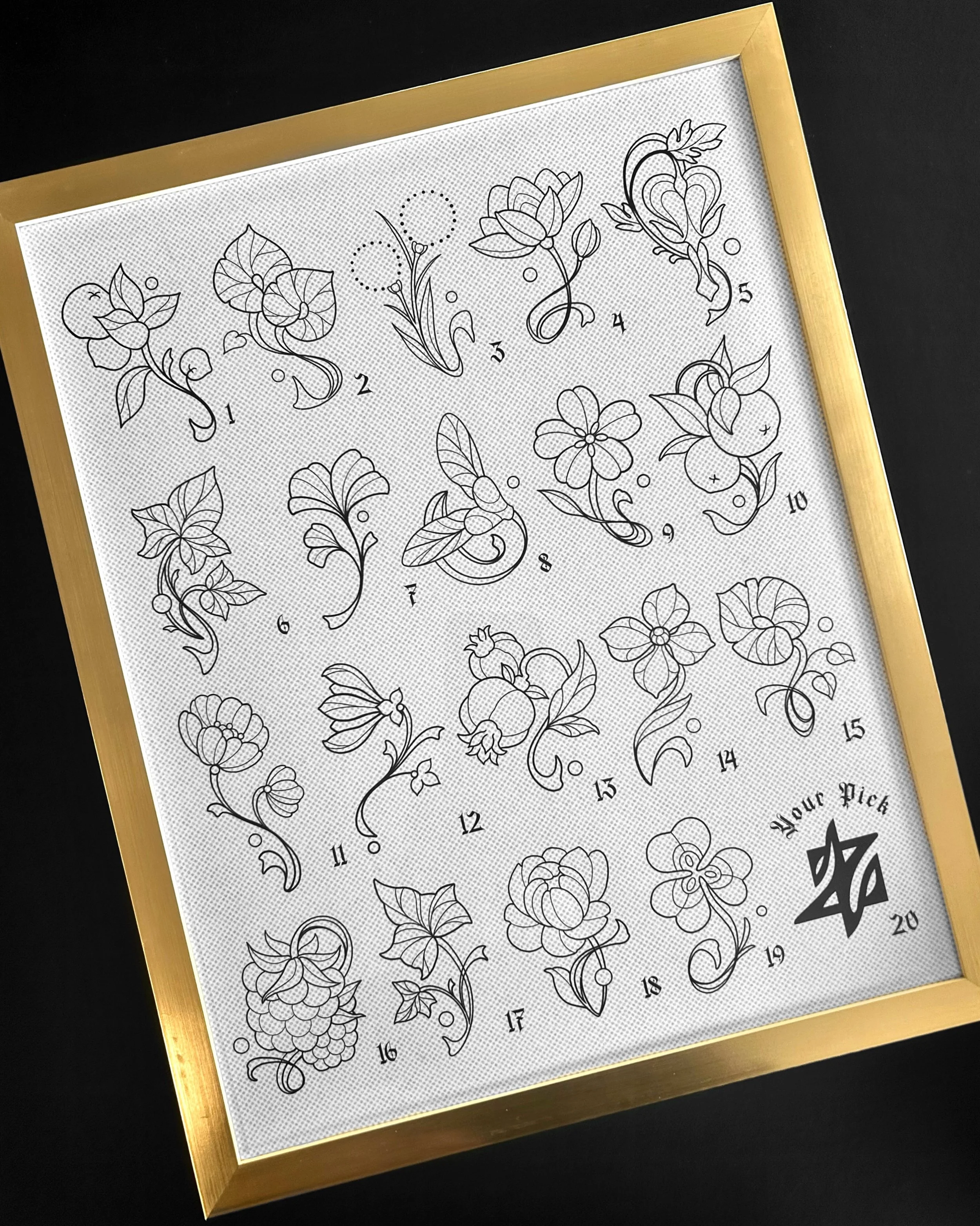 Roll for it 🌿✨

Botanical Flash - Roll the dice and get what you get! 

Flash is full color and 3.5 inches. All designs can be done in any color. Limb placement but open to other spots! All designs are repeatable. Re-roll as much as you like! Roll a