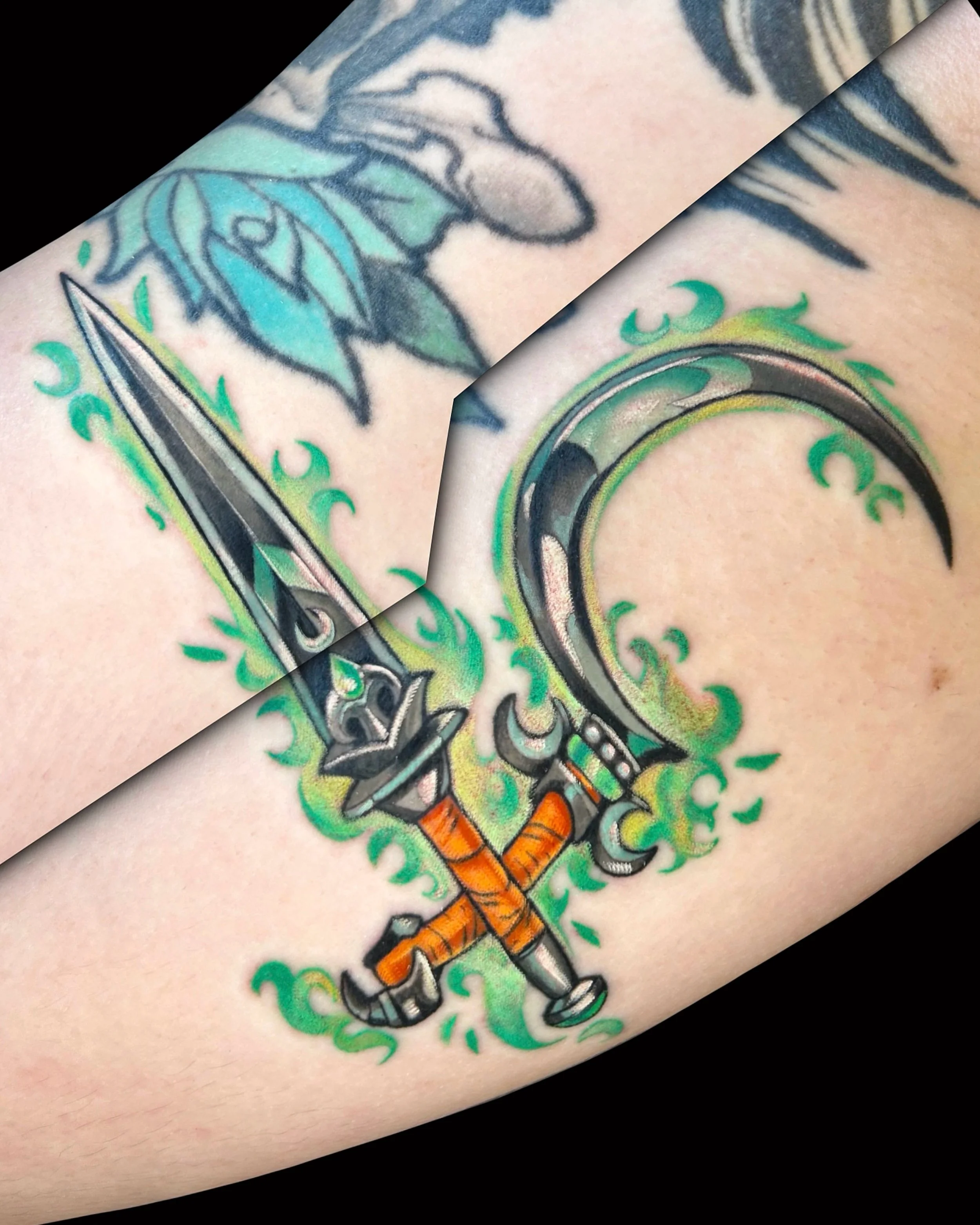 Sister Blades from Hades 2 💚✨

Some of the sickest weapons around from probably the coolest game series to exist! Honestly though what from this series isn&rsquo;t the sweetest looking thing you&rsquo;ve ever seen? Healed and fresh! Thank you so muc