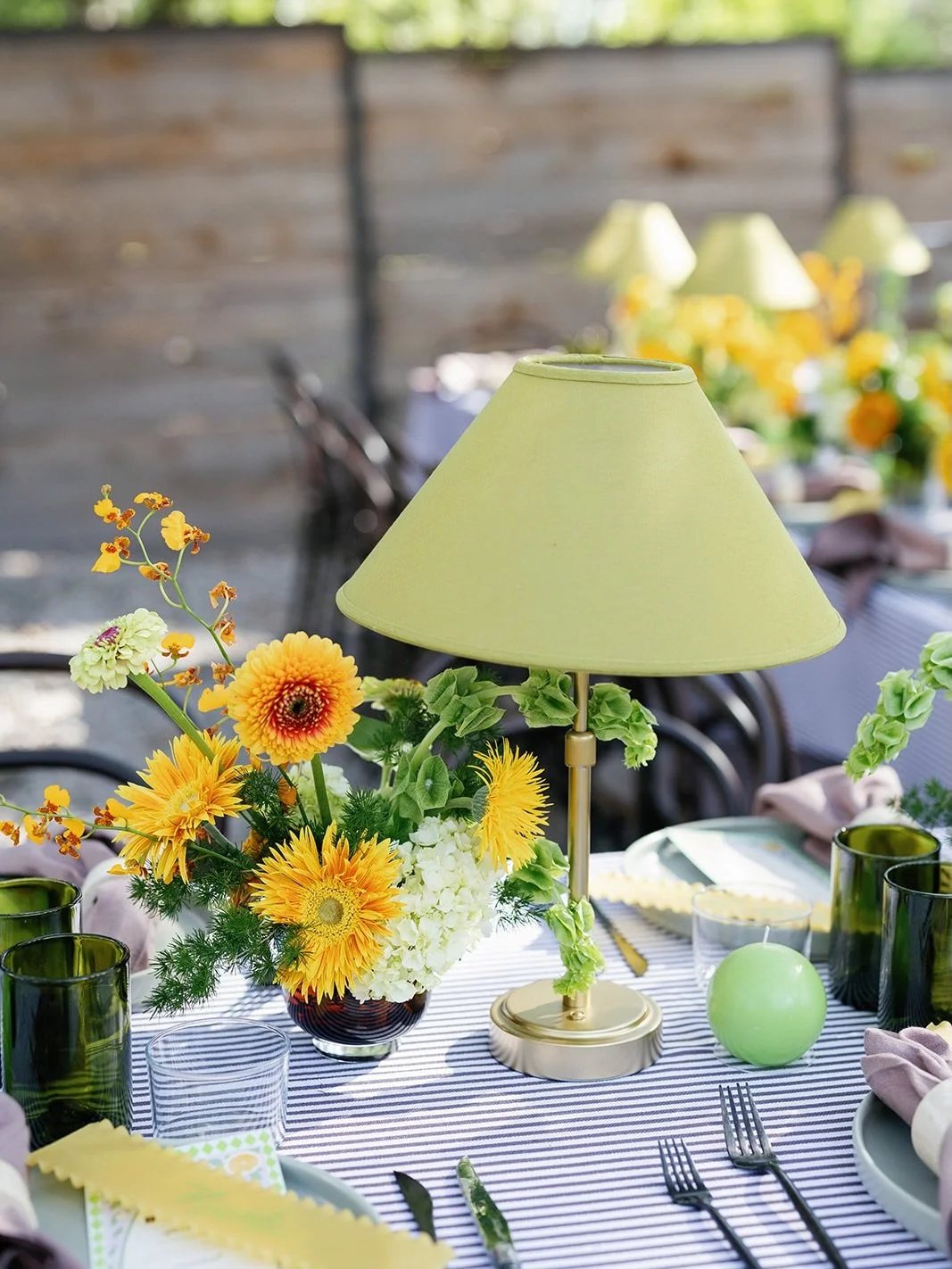 An iconic birthday for an iconic girl, featuring our favorite chartreuse table lamp. 🥝💫

Birthday Girl: @_taylorbetts 
Planning + Design: @bettsandcoevents 
Photography: @alyssajaraephotography 
Florals: @remiandgold 
Catering + Menu Design: @madma