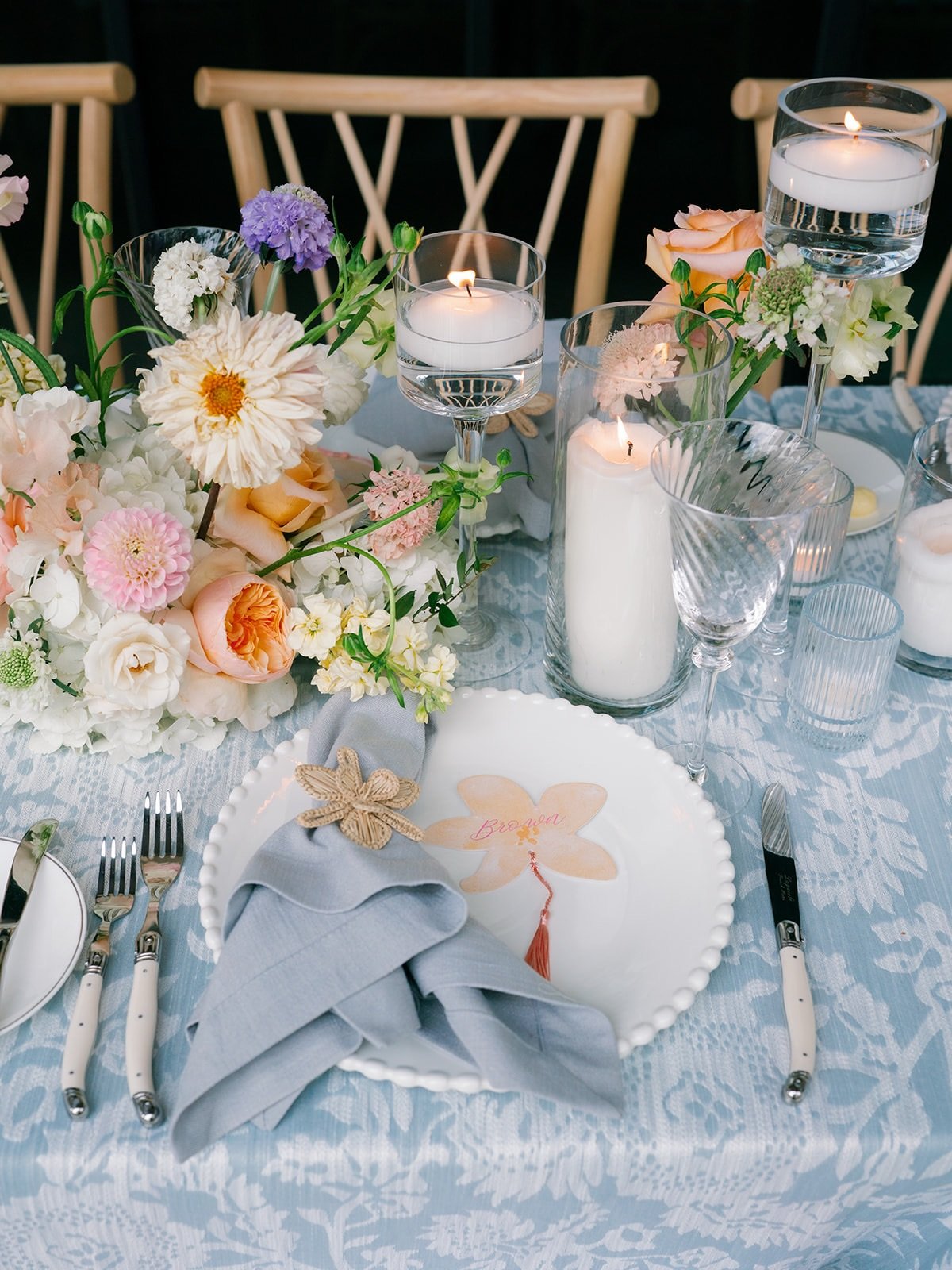 A fresh take on timeless romance at Austin Country Club, where soft blues, layered patterns, and unexpected pops of color came together effortlessly.

Venue: @austincountryclubatx 
Planner: @kaileerobertsdesign 
Photographer: @thecrakes 
Rentals:@Pea