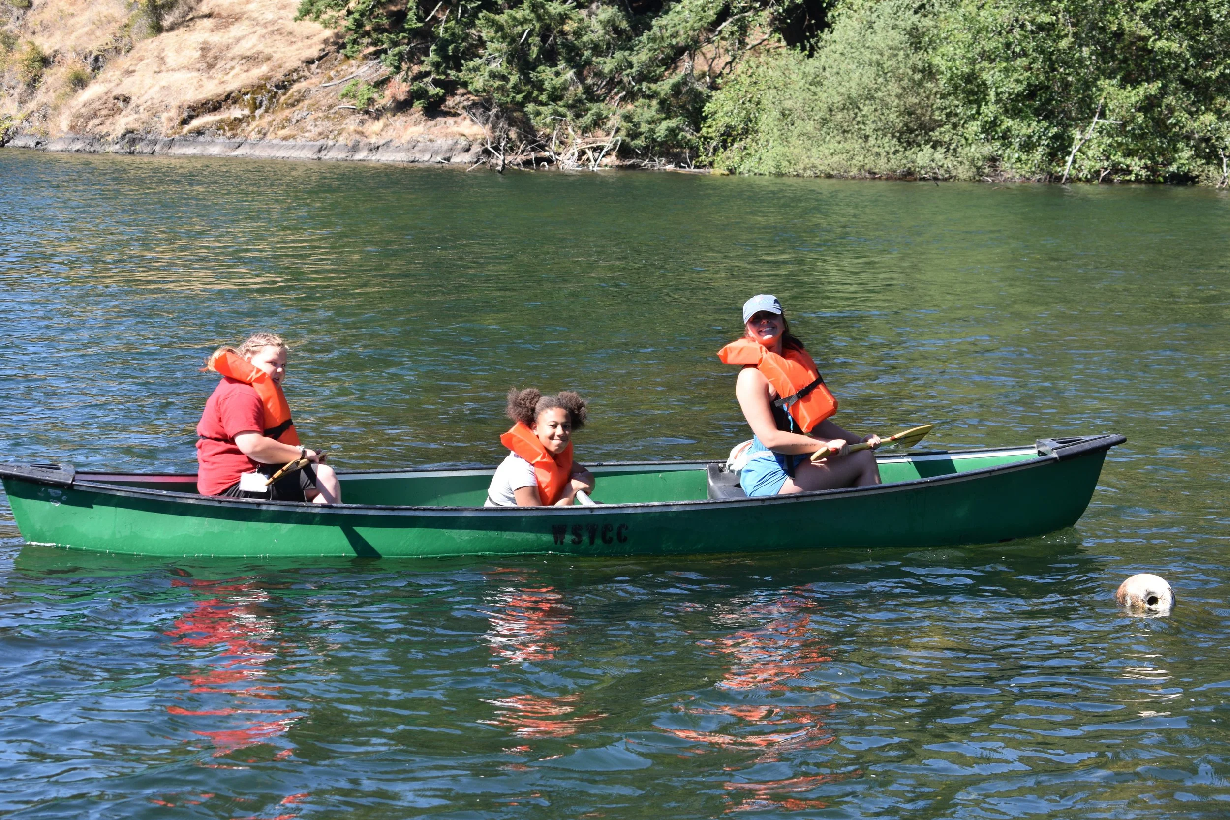 WSYCC | Campers canoeing