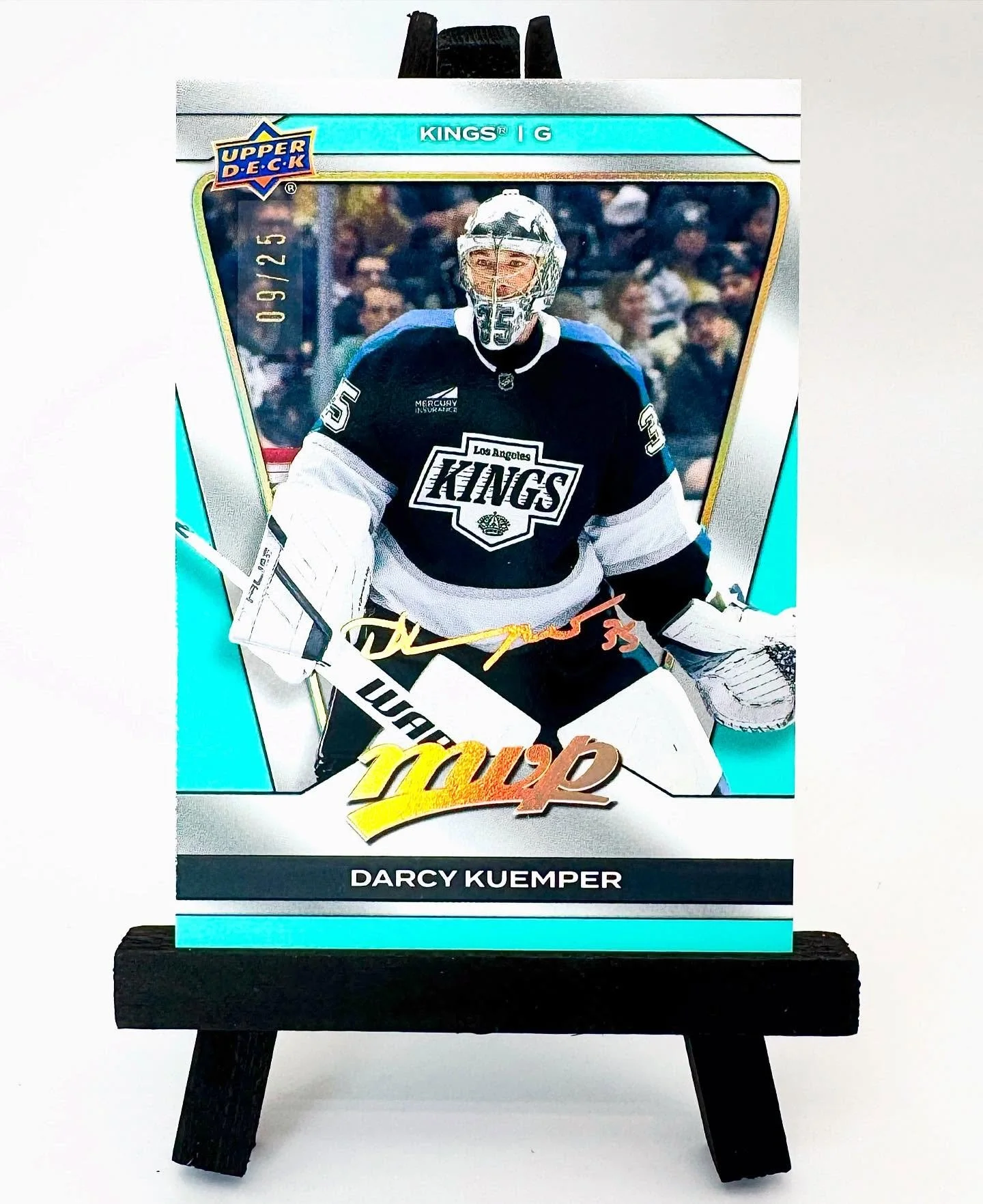 2025-26 MVP Darcy Kuemper Super Script /25

The 90&rsquo;s collector in me will forever love this parallel!  I know that most modern collectors don&rsquo;t care too much about these, but if you grew up collecting in the 90s, then you understand the i