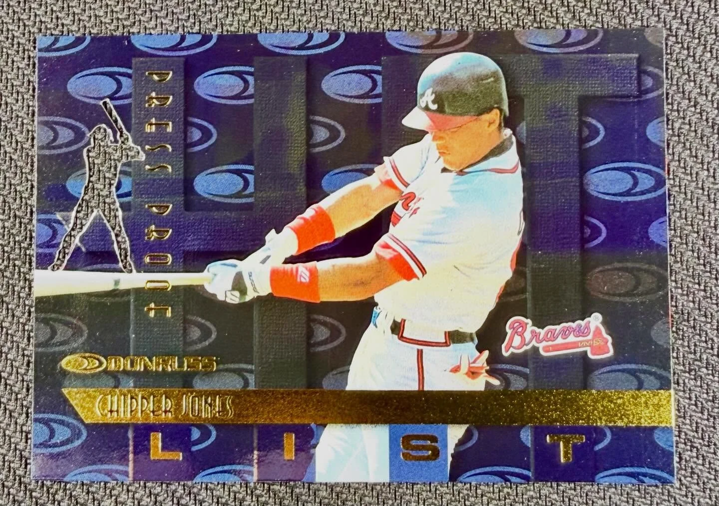 Anybody else love a sneaky rare 90s insert? I think these Hit List gold press proofs have such a cool die-cut and you don&rsquo;t see them that often! If you got some you wanna share join us on the @joyofthehobby podcast tonight at 7CT to talk under 
