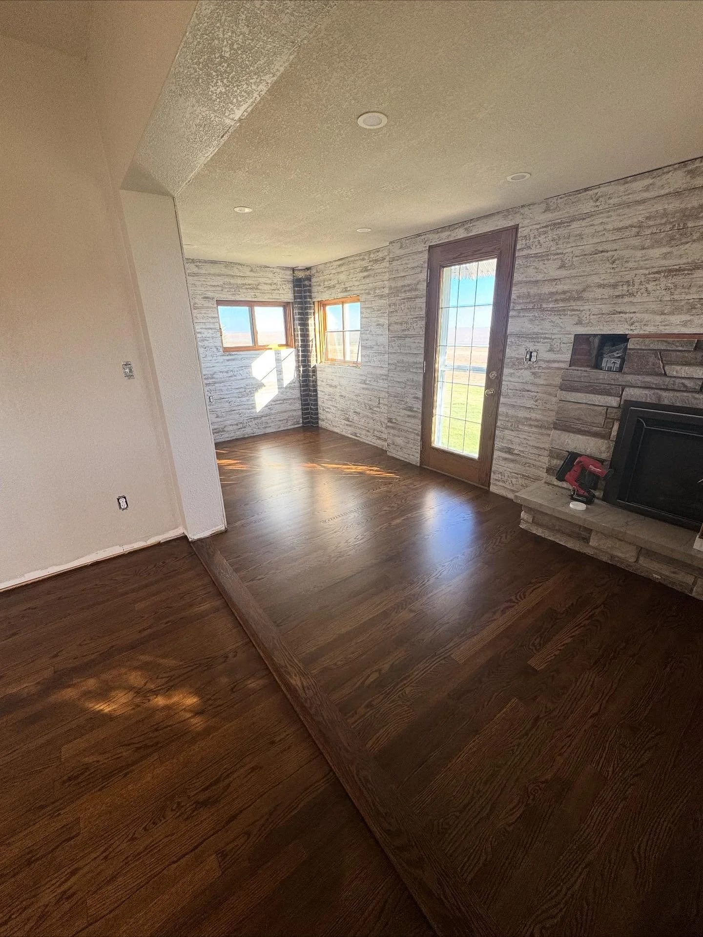 Some before and afters of this cool farm house restoration , kept most of the original material intact . Cleaned up nicely 🤩 @lobawakolnorthamerica #elevatedhardwoodfloors #hardwoodfloors #woodfloor #floorrestoration #redoak #whiteoak #oldgrowthredw