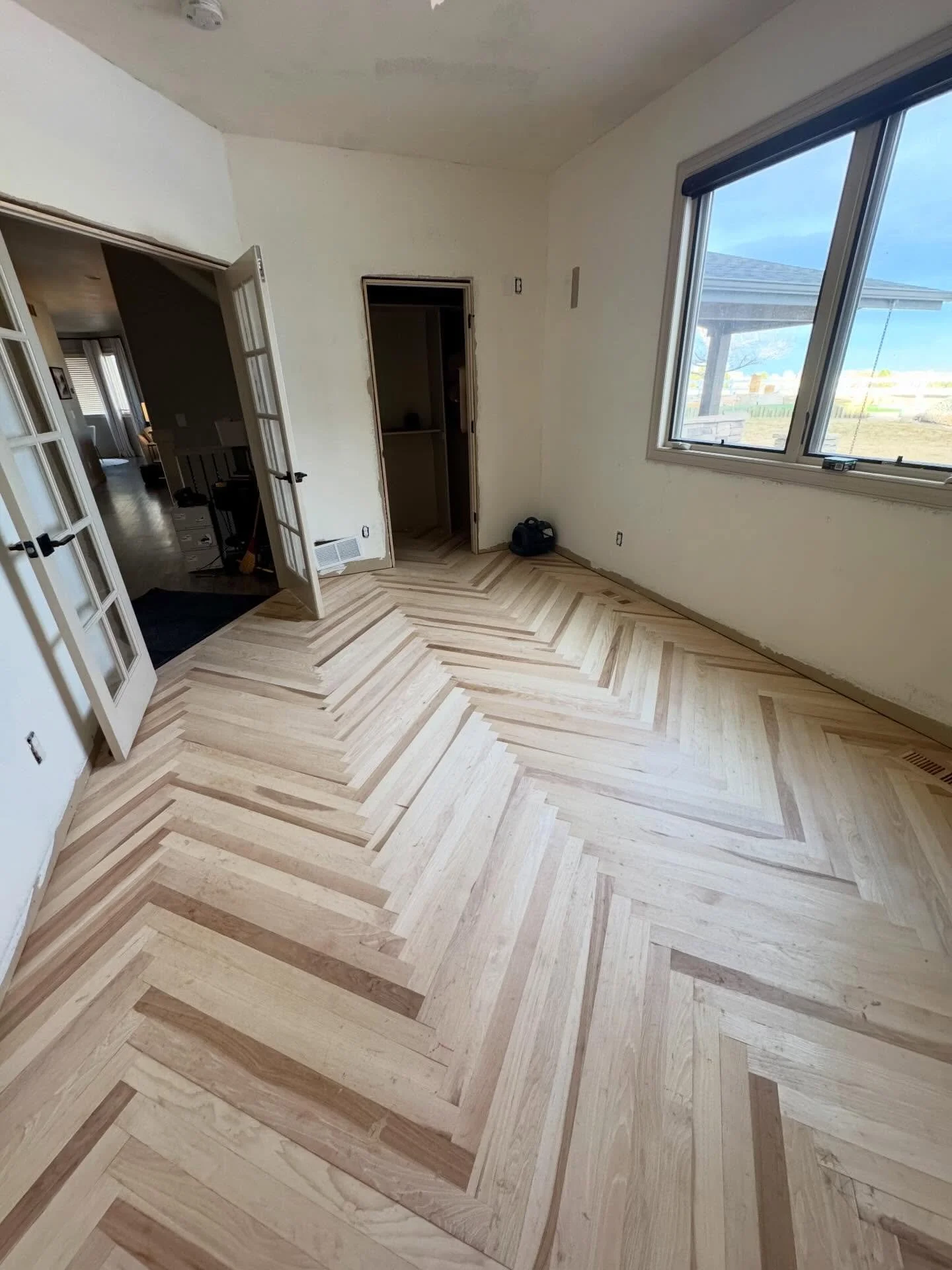 Herringbone tailored and milled by us , now we sand and stain to match existing. Working with @sailer_carpentry is always a treat ! #elevatedhardwoodfloors #herringbone #hardwoodfloors #installation #hickory