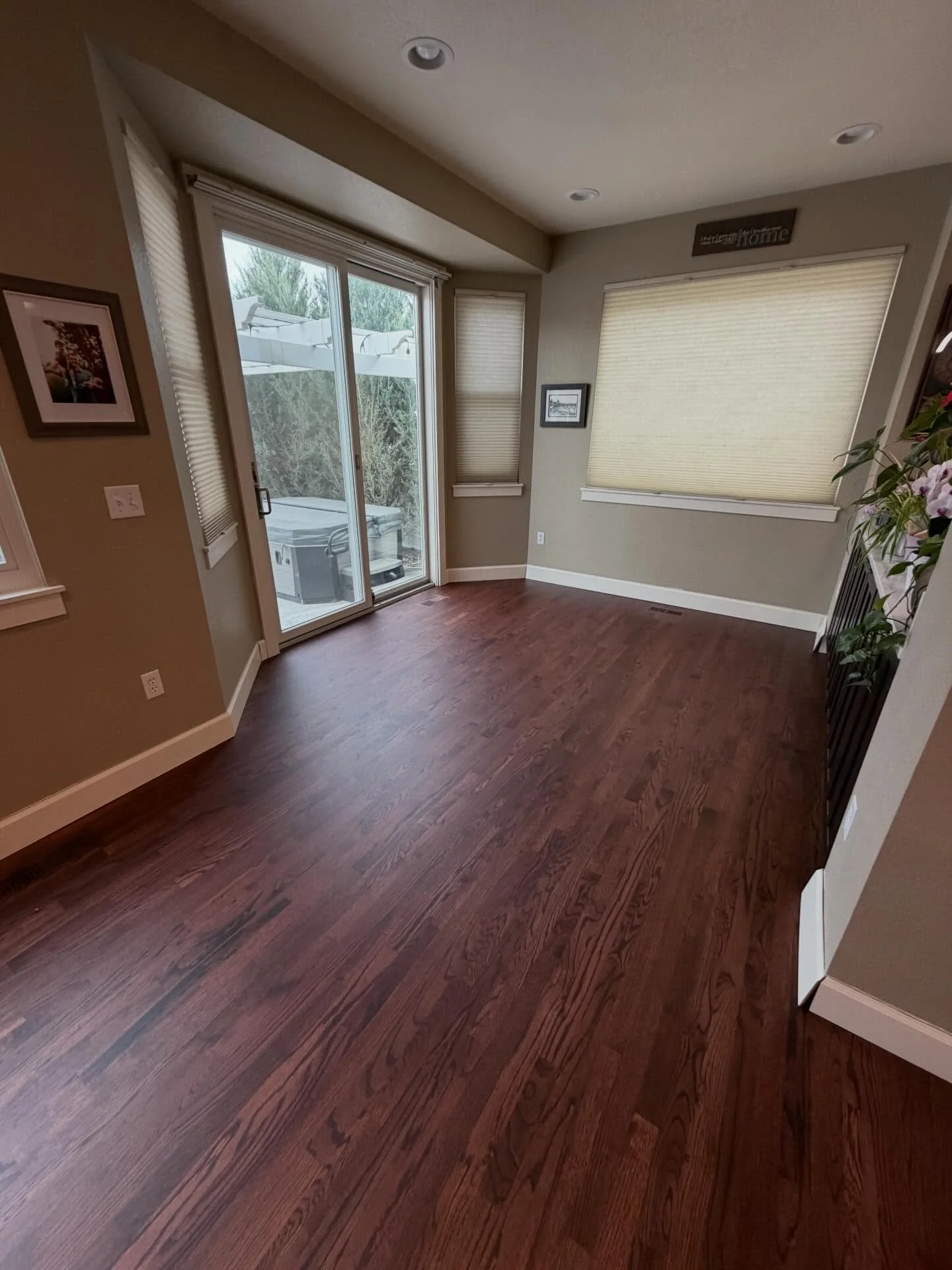 Red mahogany and invisible @micah_loberg_and_lobawakol is a killer combo 😍#elevatedhardwoodfloors #refinish #install #hardwoodfloors #loveland