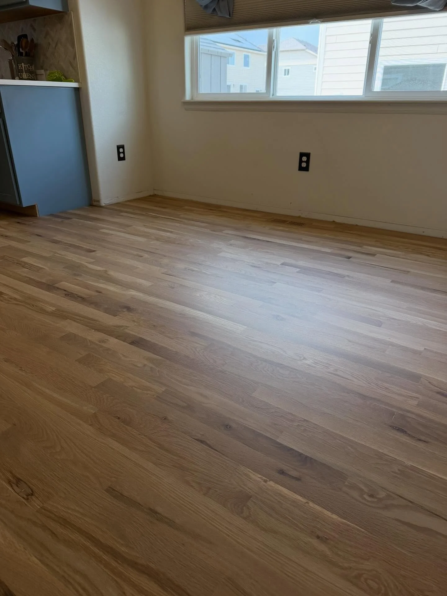 Last minute white oak install sand and finish @lobawakolnorthamerica invisible . Love this floor 🫠 #elevatedhardwoodfloors #flooring #whiteoak #remodel #greeley