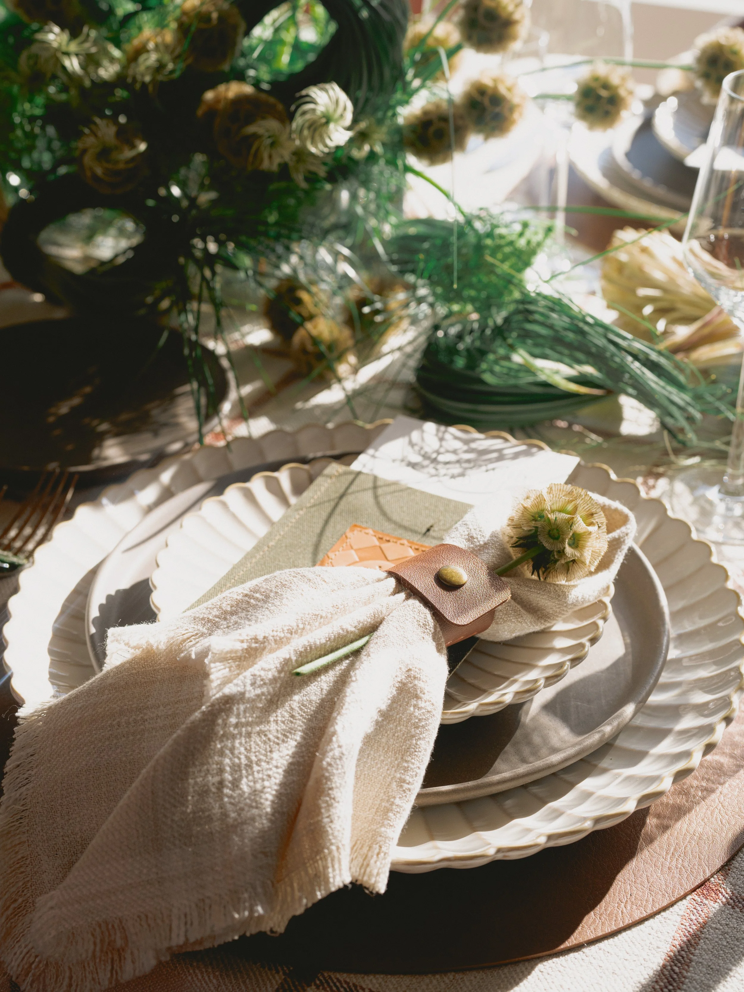 auberge-upstate-luxury-wedding-tableware-glassware-charger-flatware-linens-dinnerware_12.jpg