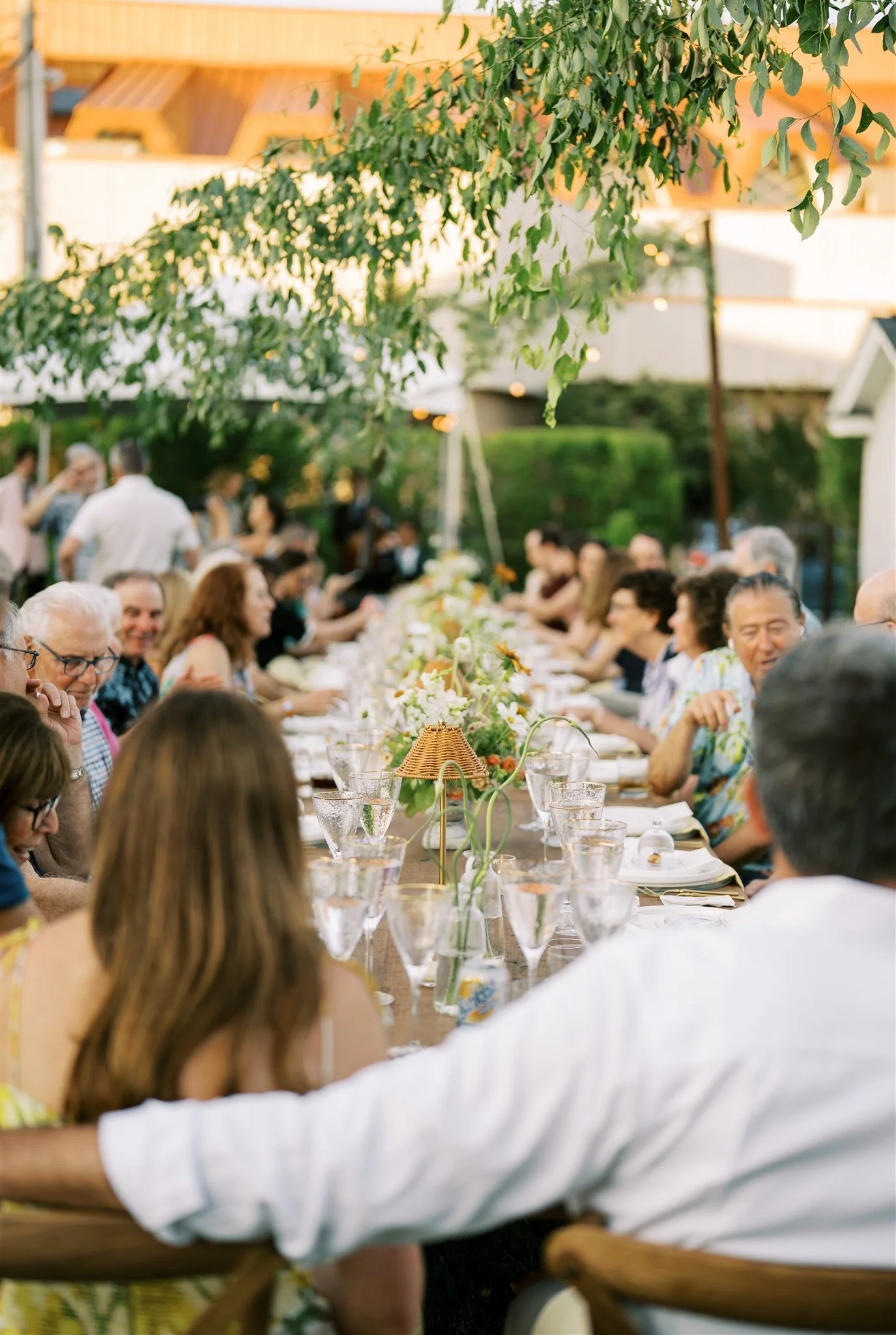 anniversary-event-luxury-tableware-glassware-charger-flatware_linens_dinnerware_lamp-27.jpg