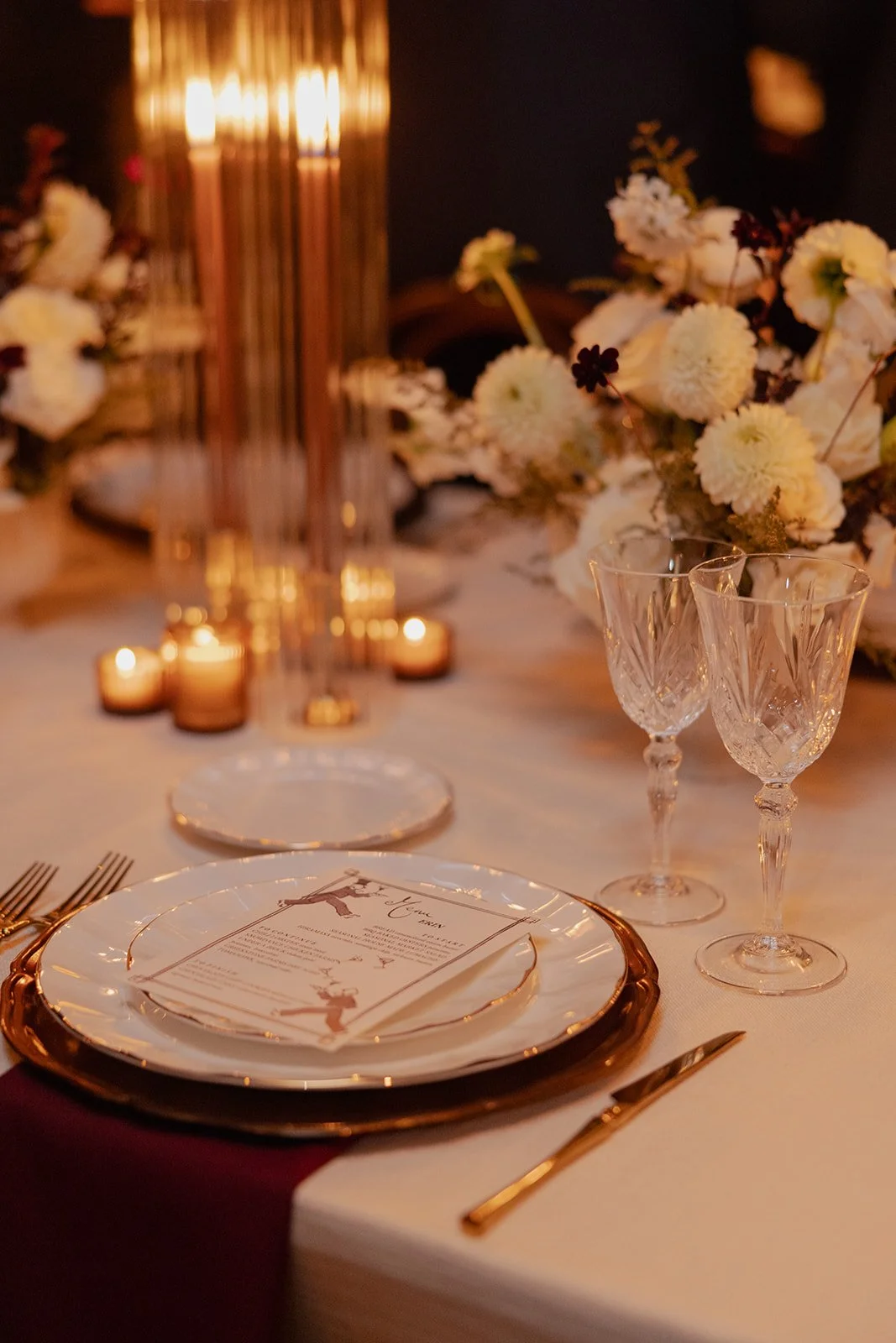 forgione-nyc-luxury-micro-wedding-tableware-glassware-charger-flatware-linens-dinnerware_7.jpg