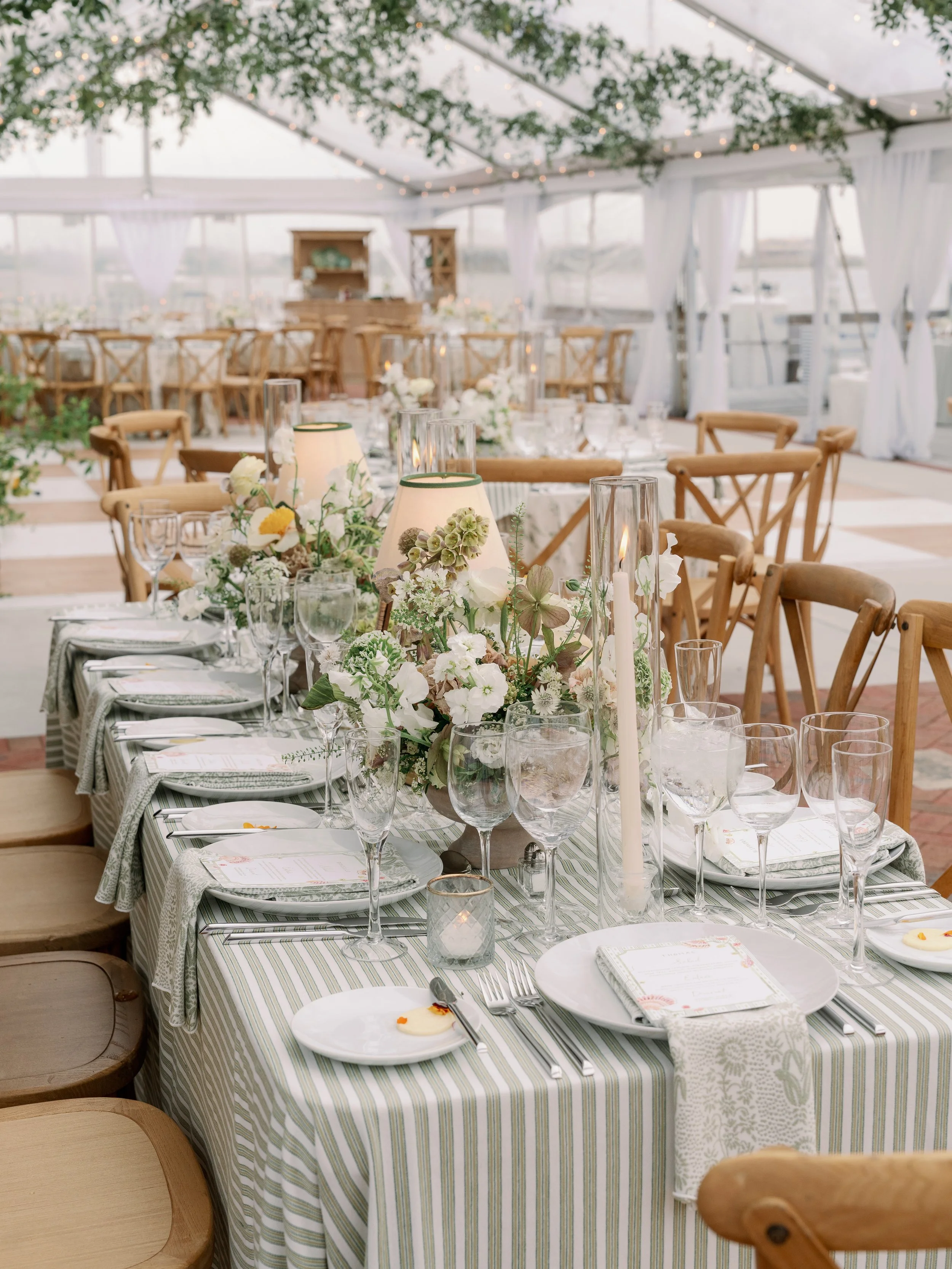 little-egg-harbor-yacht-club-tented-wedding-glassware-lamps-charger-plate_08.jpg