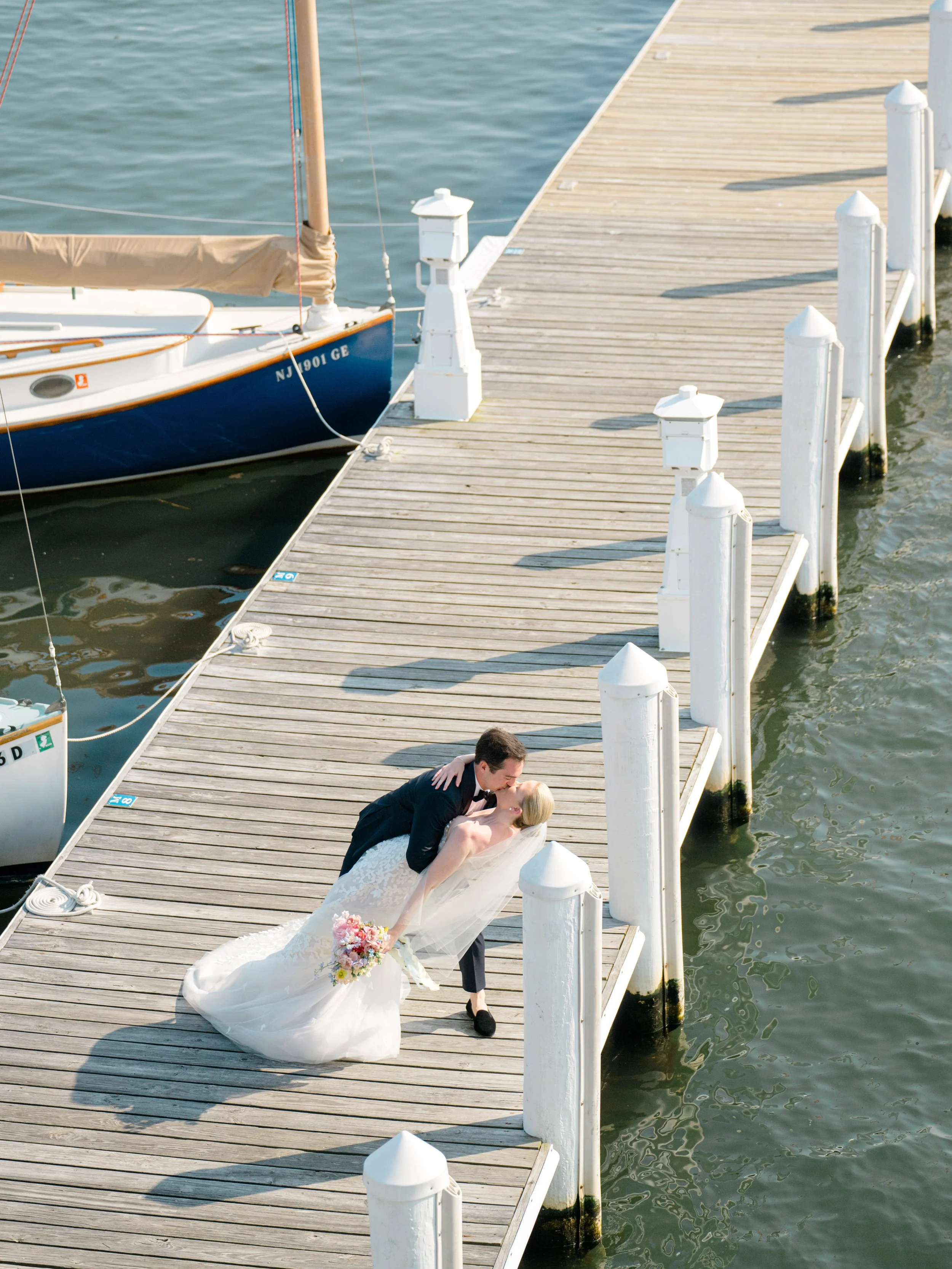 bayhead-yacht-club-wedding-luxury-tableware-glassware-charger-flatware_18.jpg