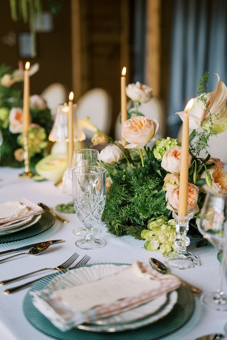 haute-feast-catering-micro-wedding-luxury-tableware-glassware-charger-flatware_1.jpeg