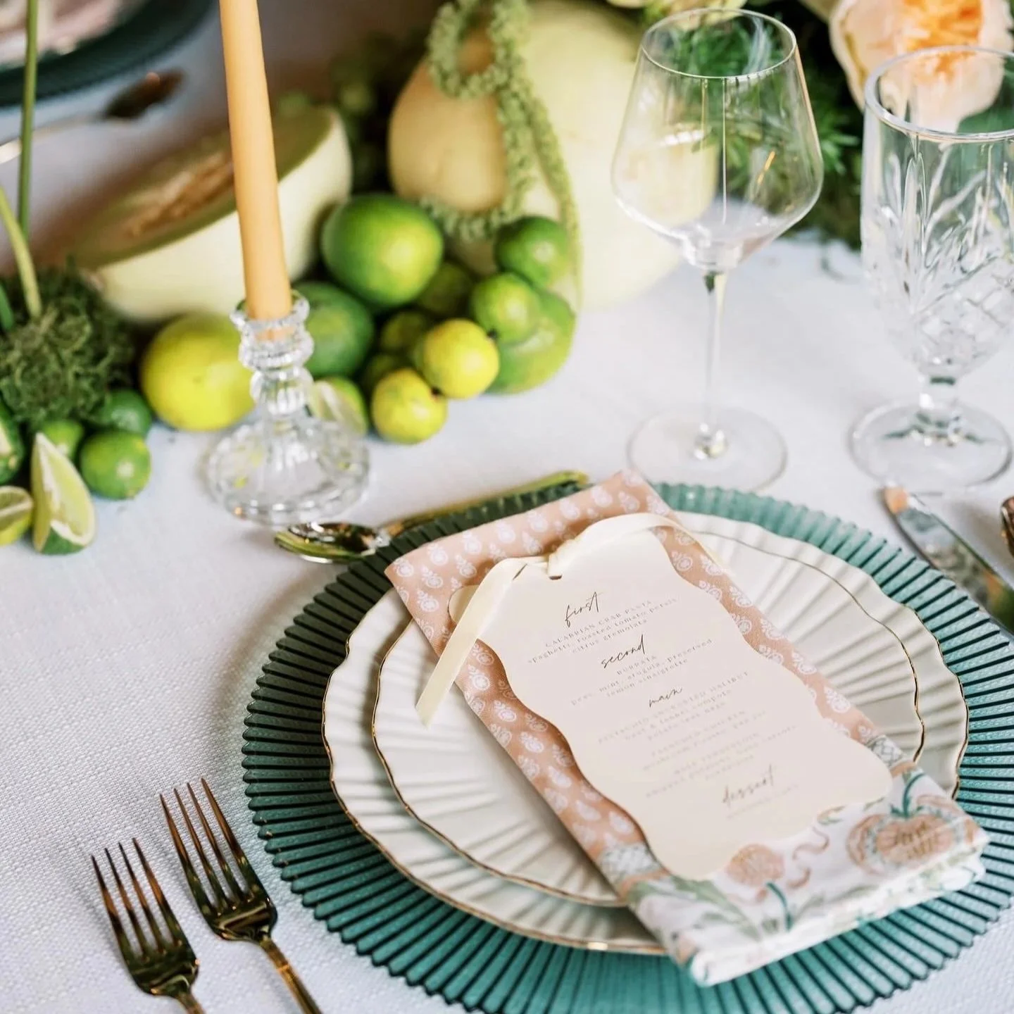 HAUTE FEAST MICRO-WEDDING