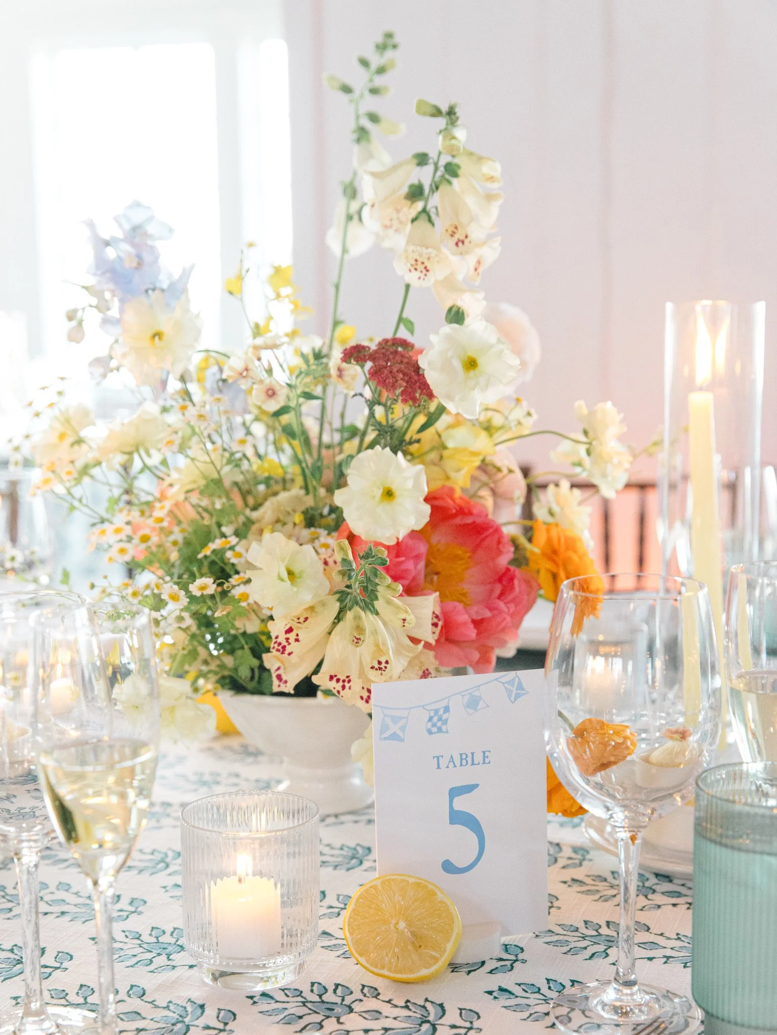 bayhead-yacht-club-wedding-luxury-tableware-glassware-charger-flatware_2.jpeg
